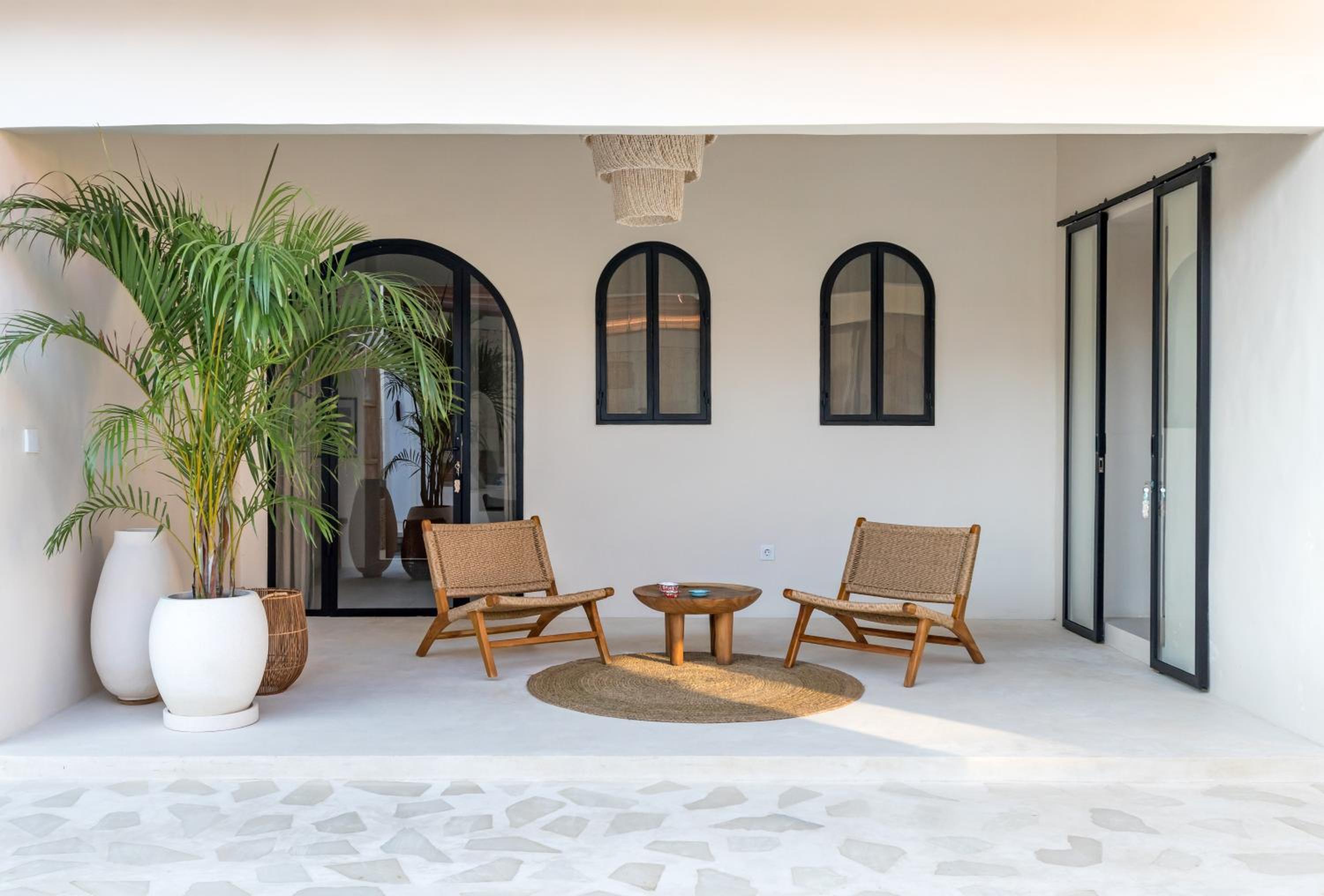 Casa Adem - Modern & Trendy 3BR Villa in Seminyak, 10 Minutes to the Beach with Private Pool view 4