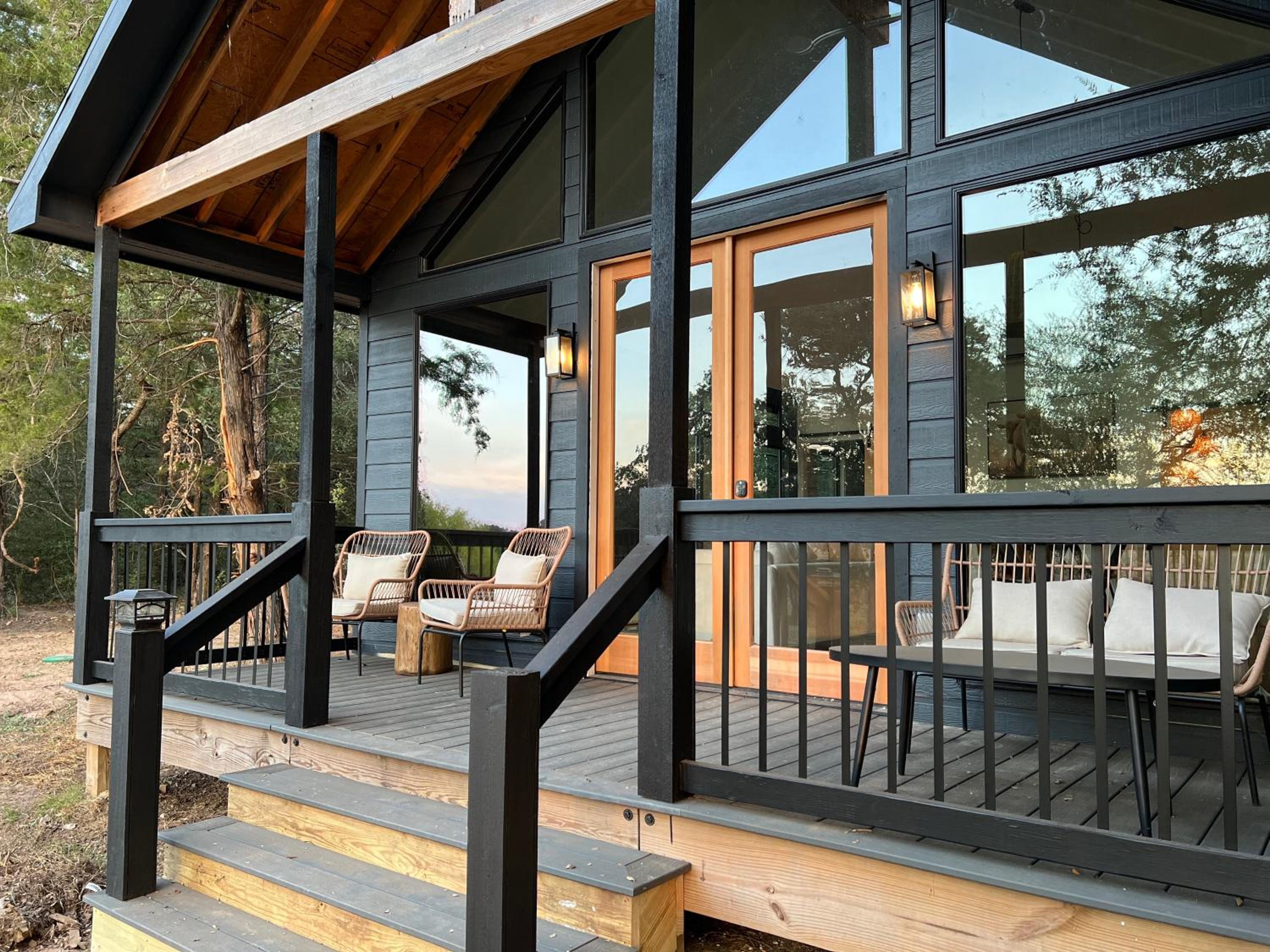 Relaxing Modern stay on a Ranch
