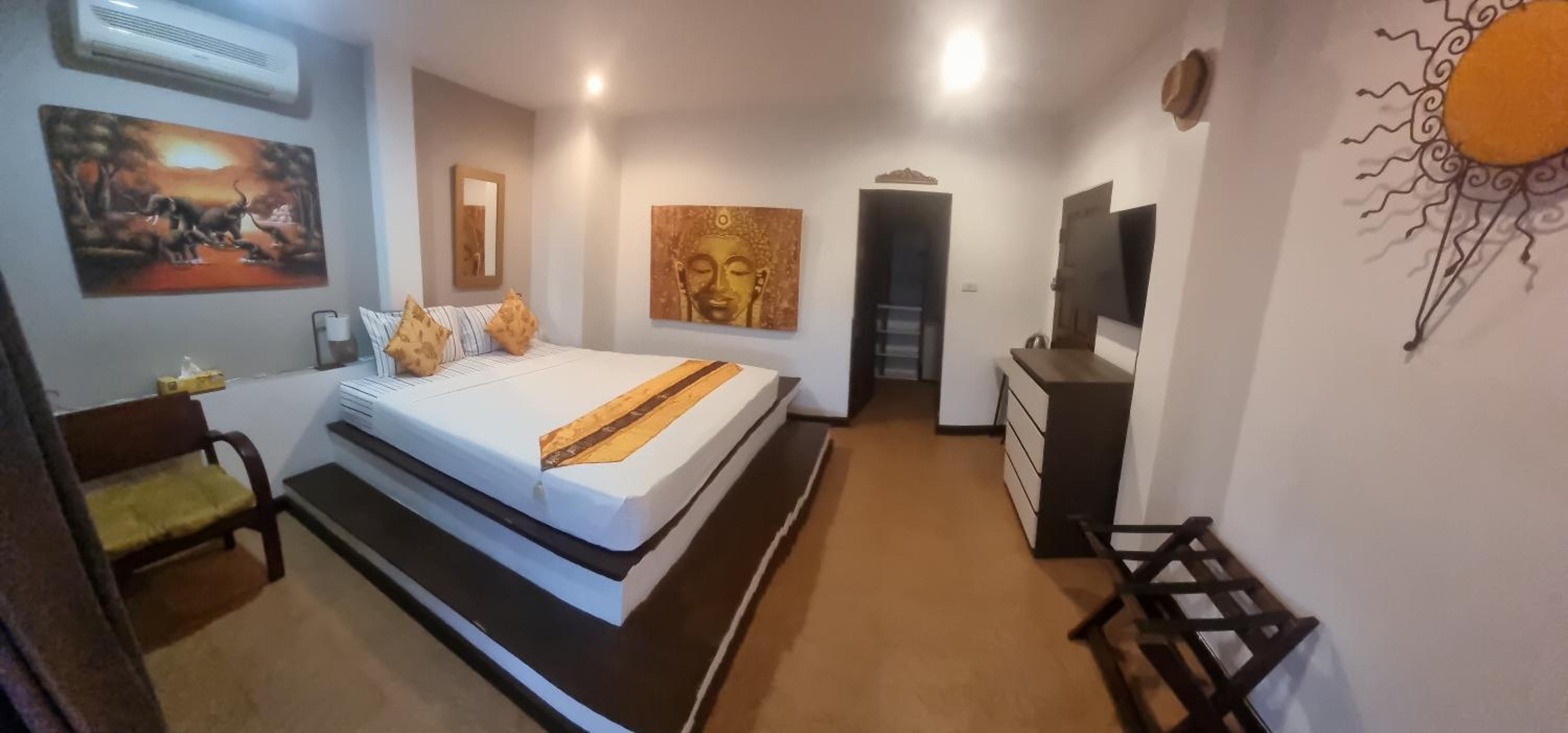 Pink House Guest House Lamai - Pool & Sea View