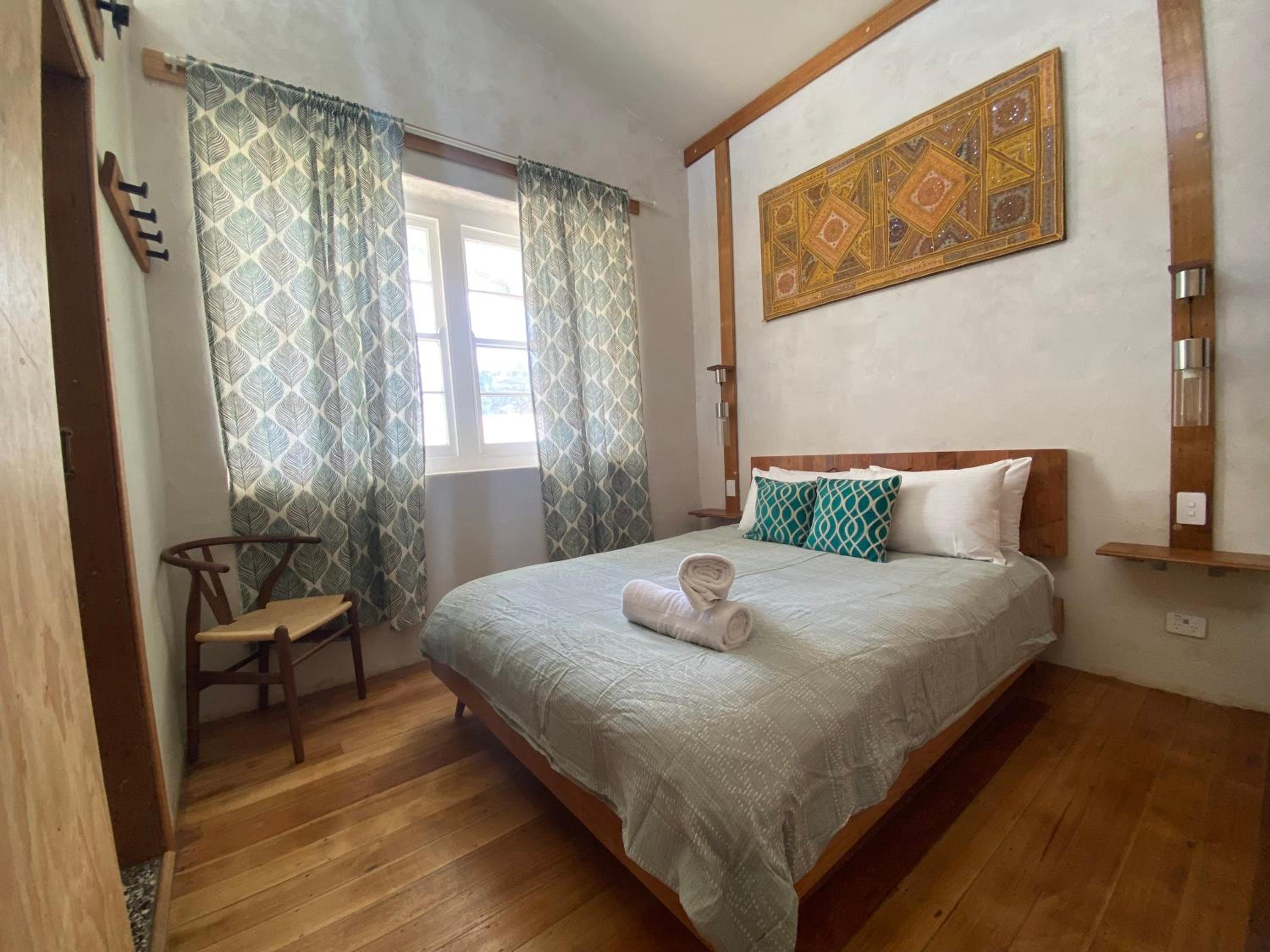 The Green House Dening Street Robe