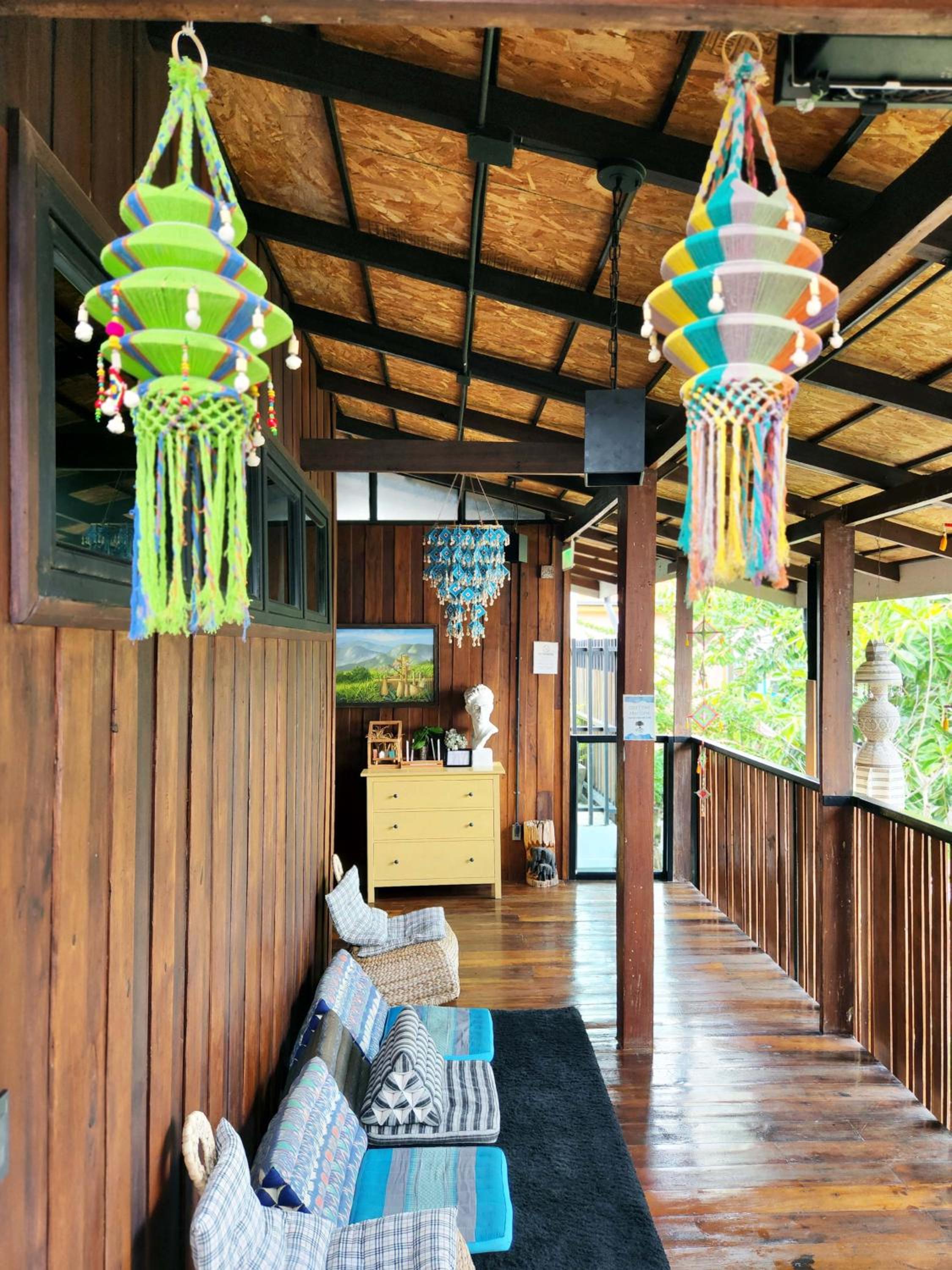 Baan Mai Kradan Hostel Chiang Rai