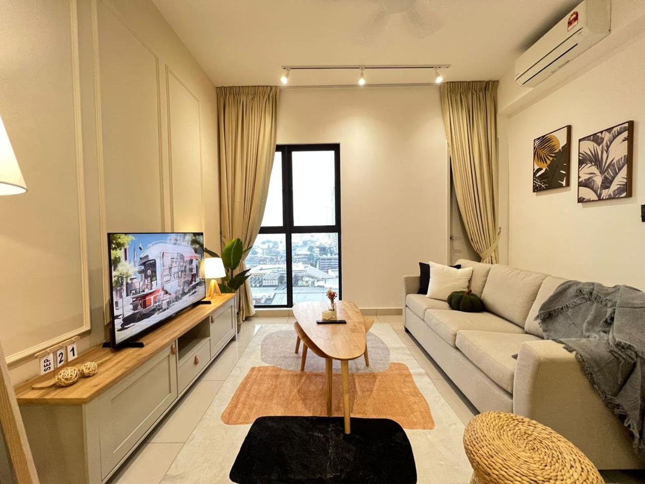 KL City View 2R1B Free Wifi 6pax