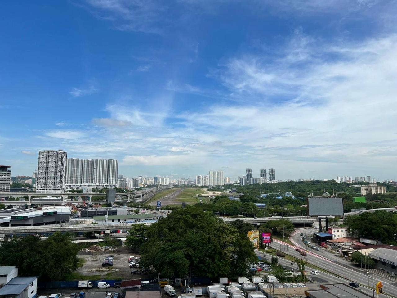 KL City View 2R1B Free Wifi 6pax