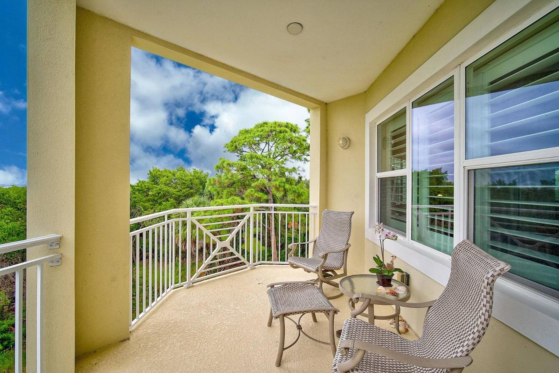 Palma Sola Bay Club Condominium view 4