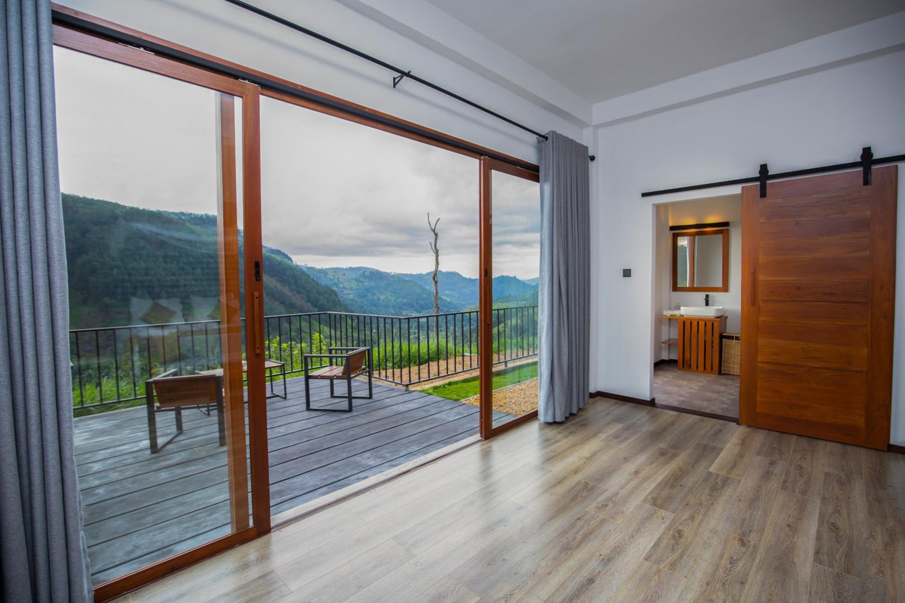 Dowa Elegance Resort