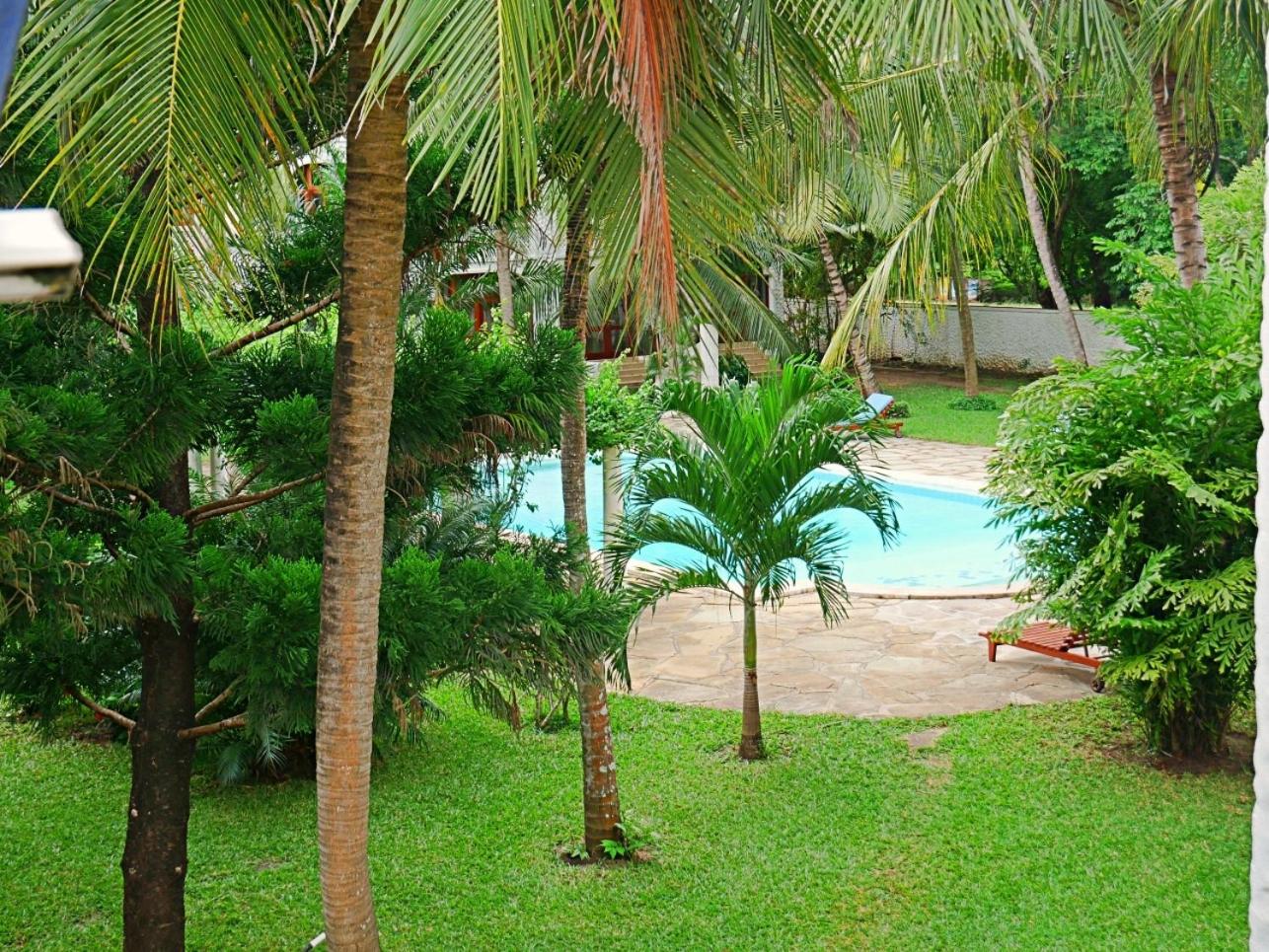 Apartment 211, pool, beach access nearby