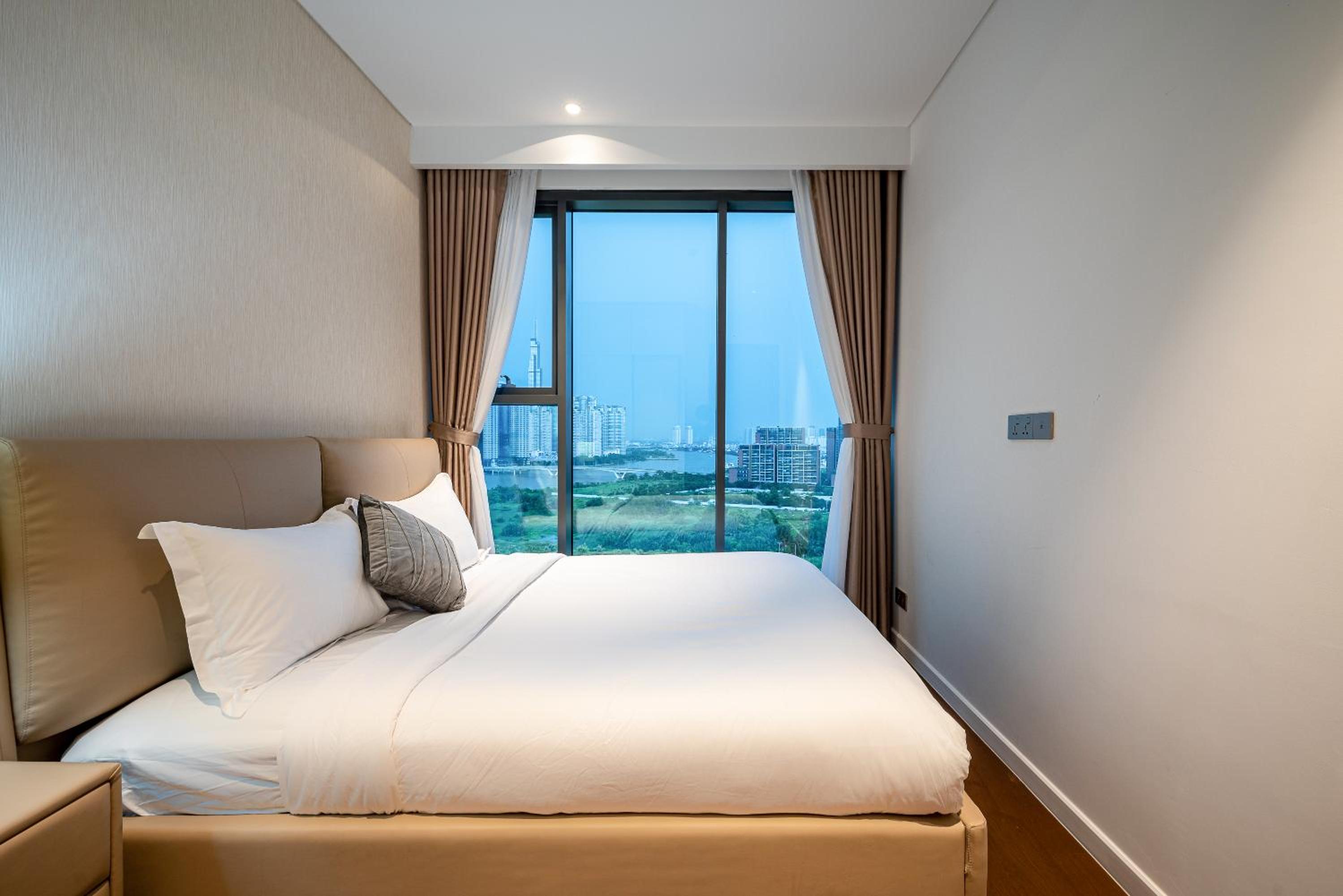 Metropole Condo City Central Sy's Home