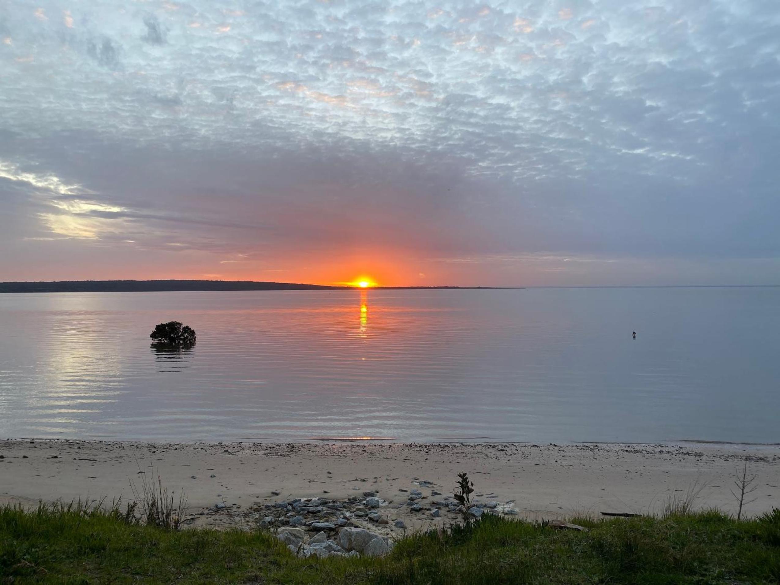 Tequila Sunset Beachfront Family Holiday Home, Bass Coast