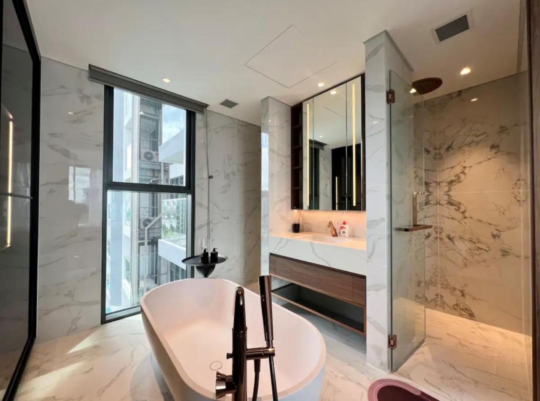 THE CREST-Central Saigon Riverside -Free POOL-GYM-SAUNA Room-YOGA Room