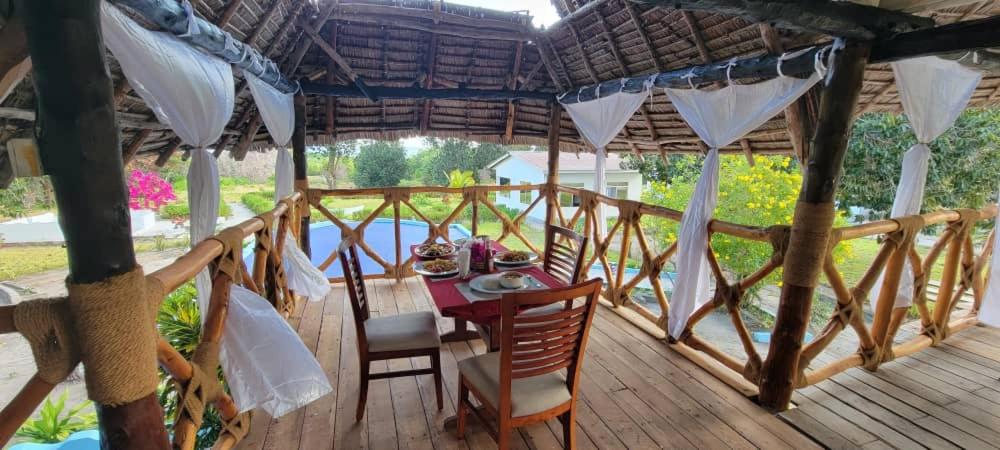 Mafia Fabu Lodge view 4