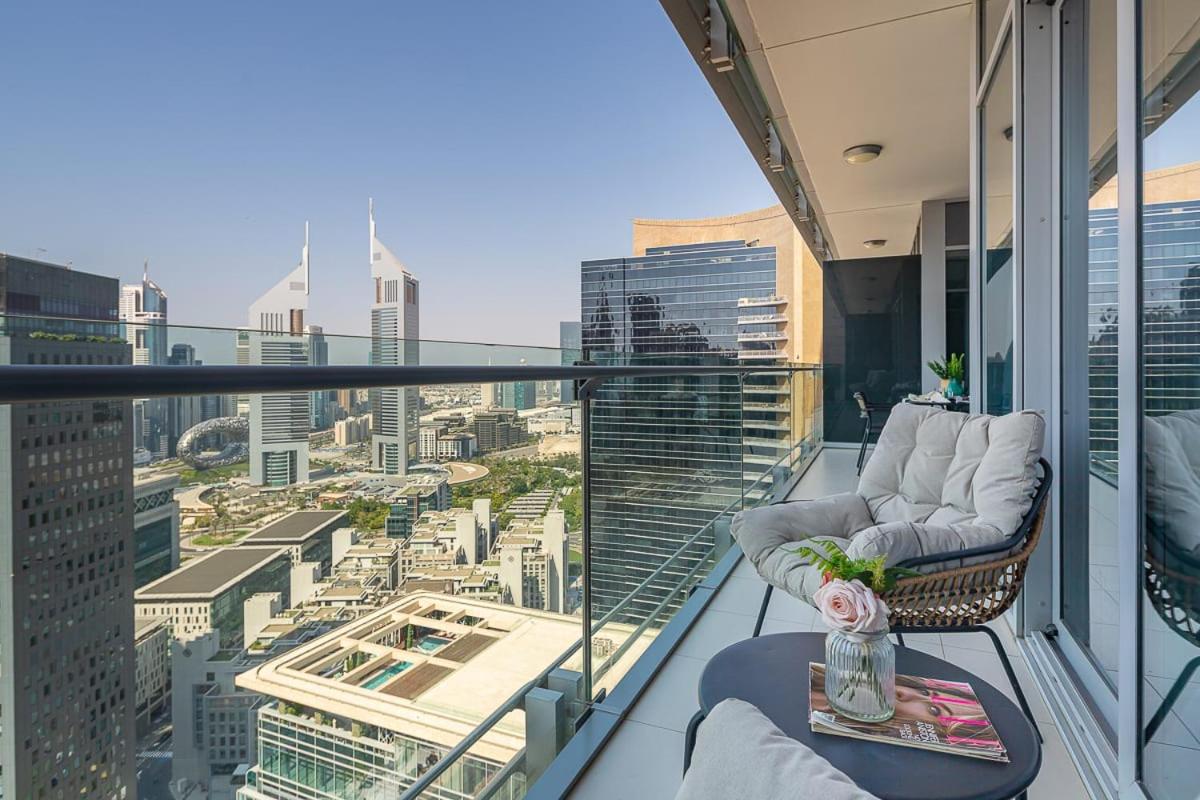Frank Porter - Burj Daman