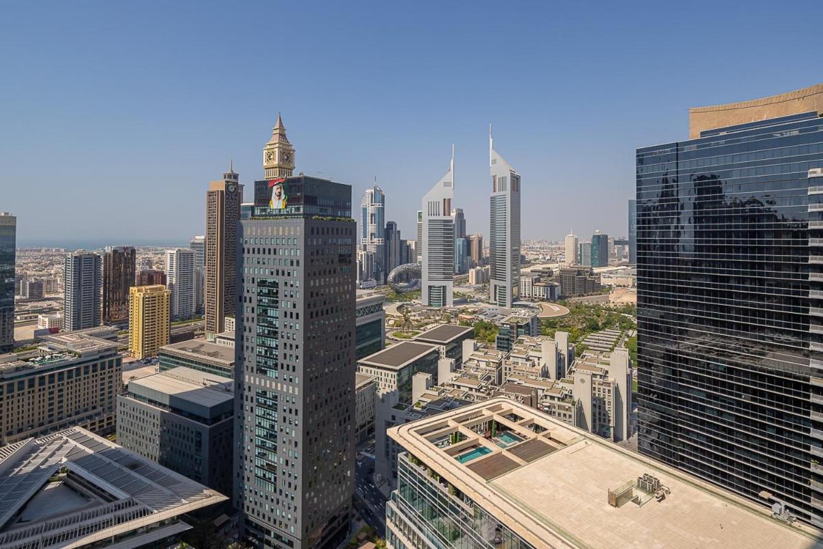 Frank Porter - Burj Daman