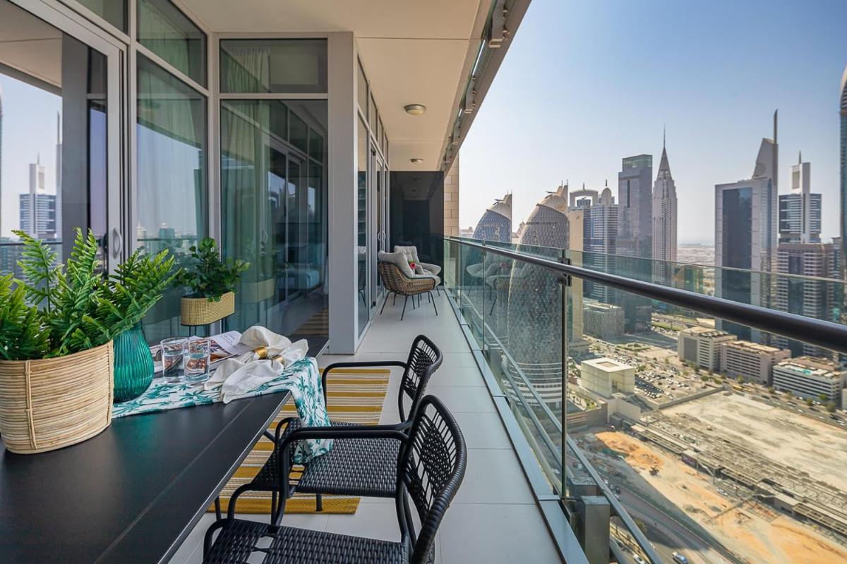 Frank Porter - Burj Daman