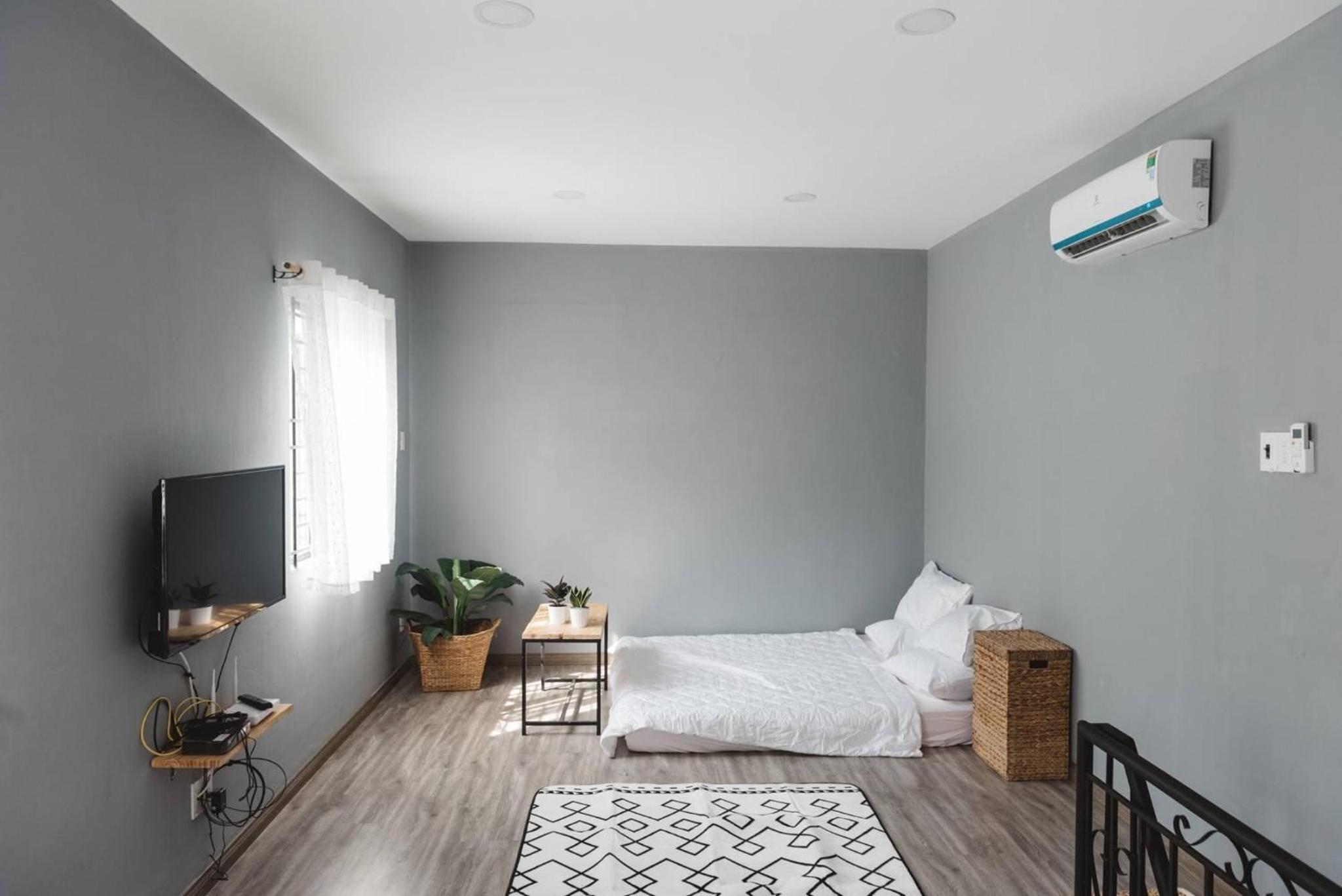 Stay&Chill H.2 Steps away from bustling Bui Vien