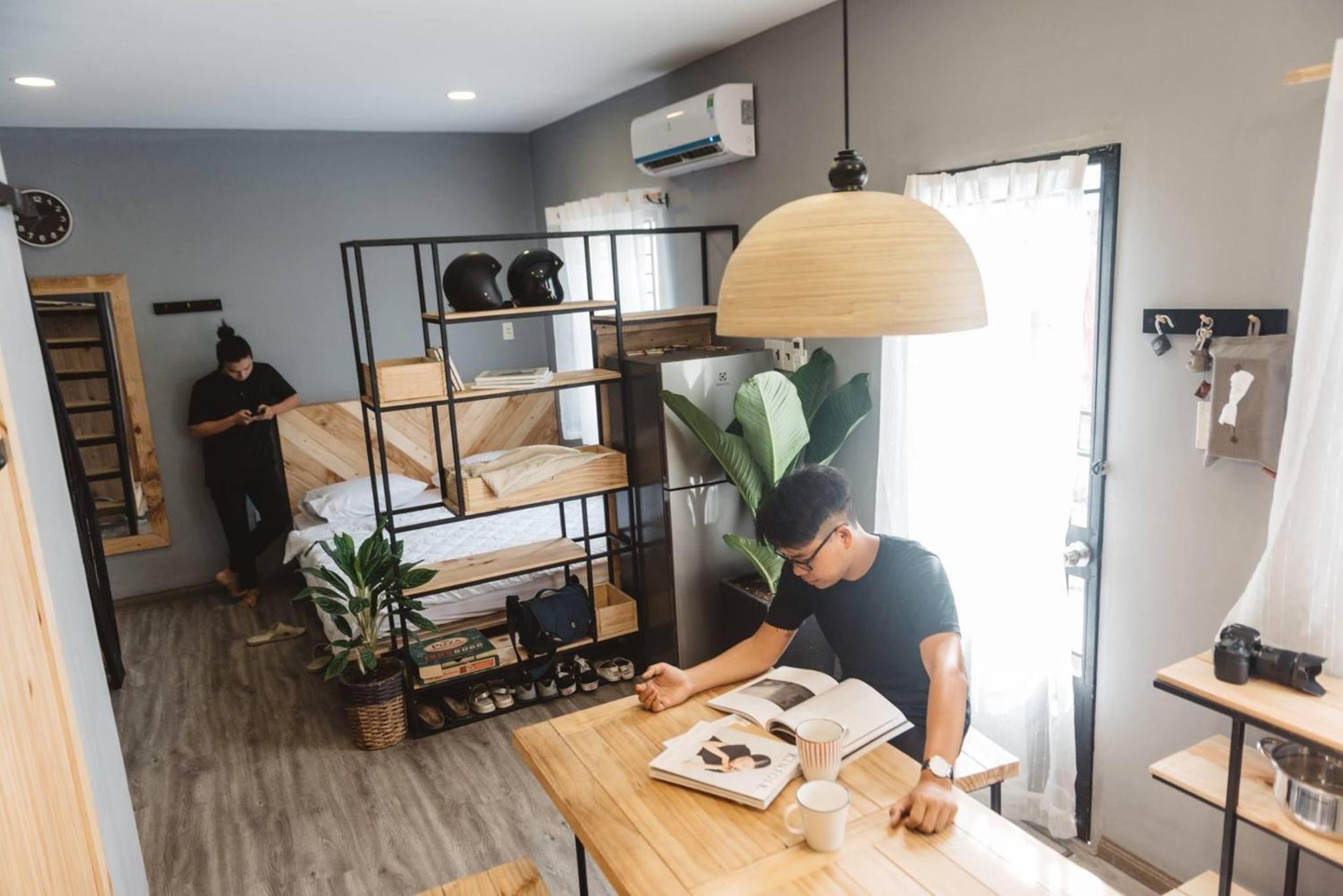 Stay&Chill H.2 Steps away from bustling Bui Vien