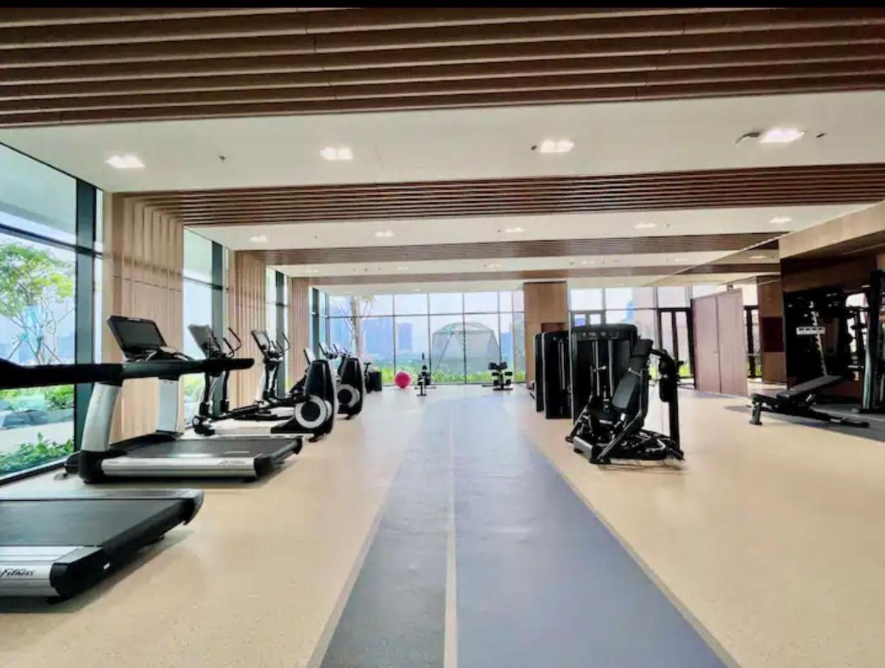 THE CREST-Central Saigon Riverside -Free POOL-GYM-SAUNA Room-YOGA Room