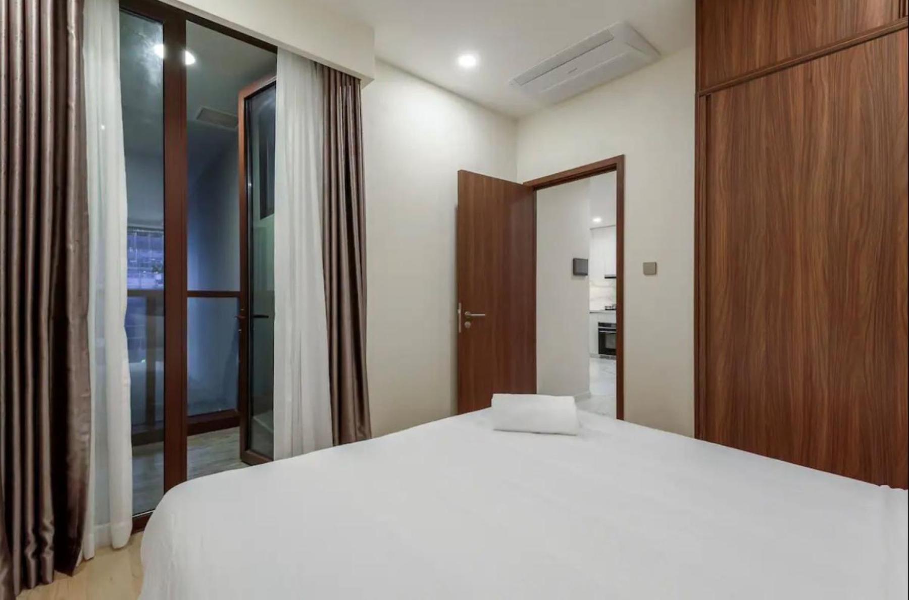 THE CREST-Central Saigon Riverside -Free POOL-GYM-SAUNA Room-YOGA Room