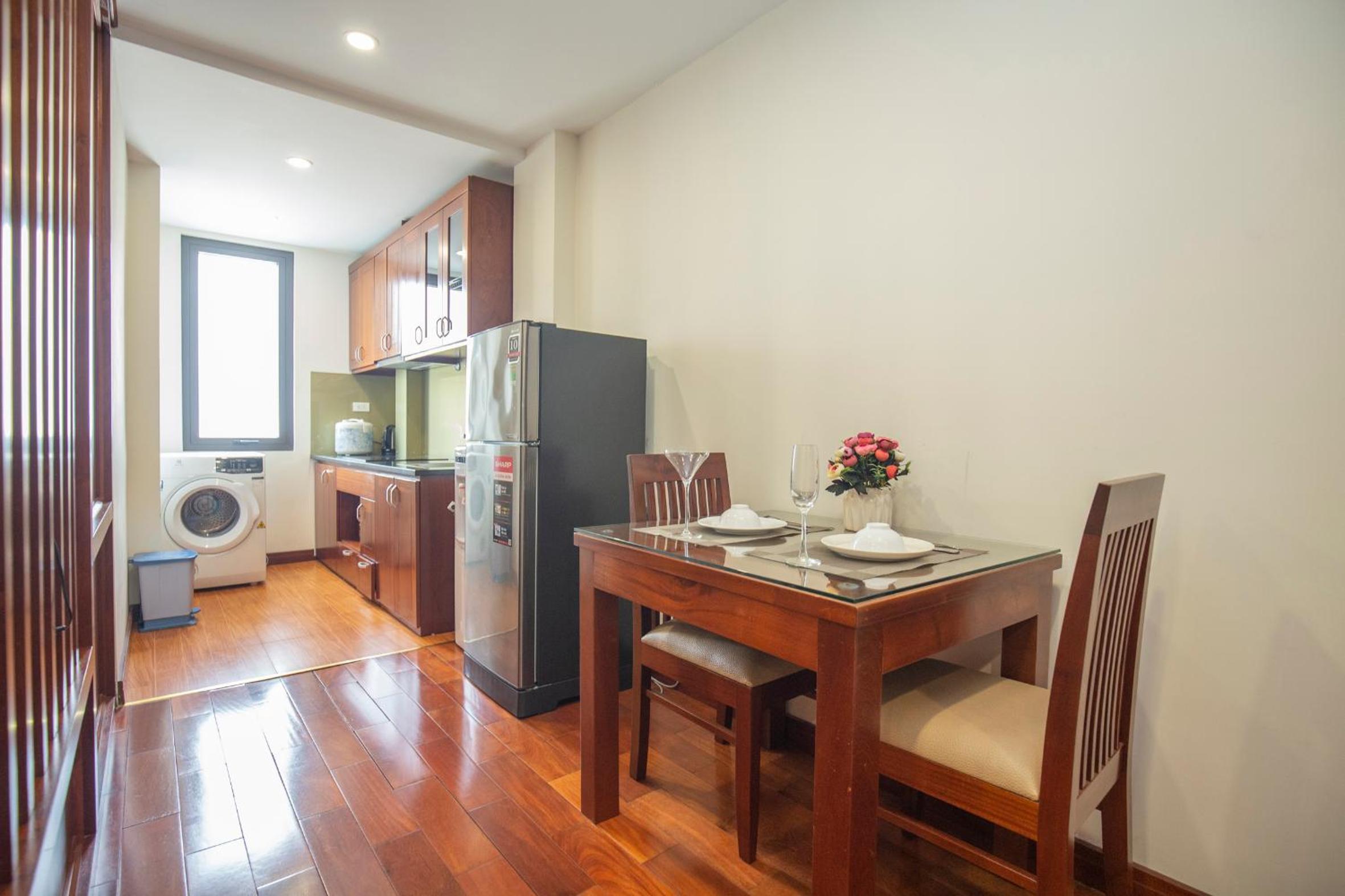 Sumitomo10 Apartment - Lane 12 Dao Tan street