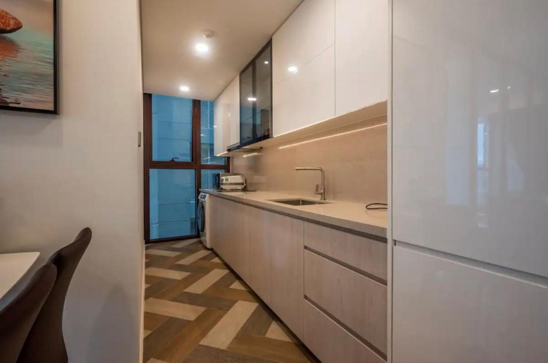 THE CREST-Central Saigon Riverside -Free POOL-GYM-SAUNA Room-YOGA Room