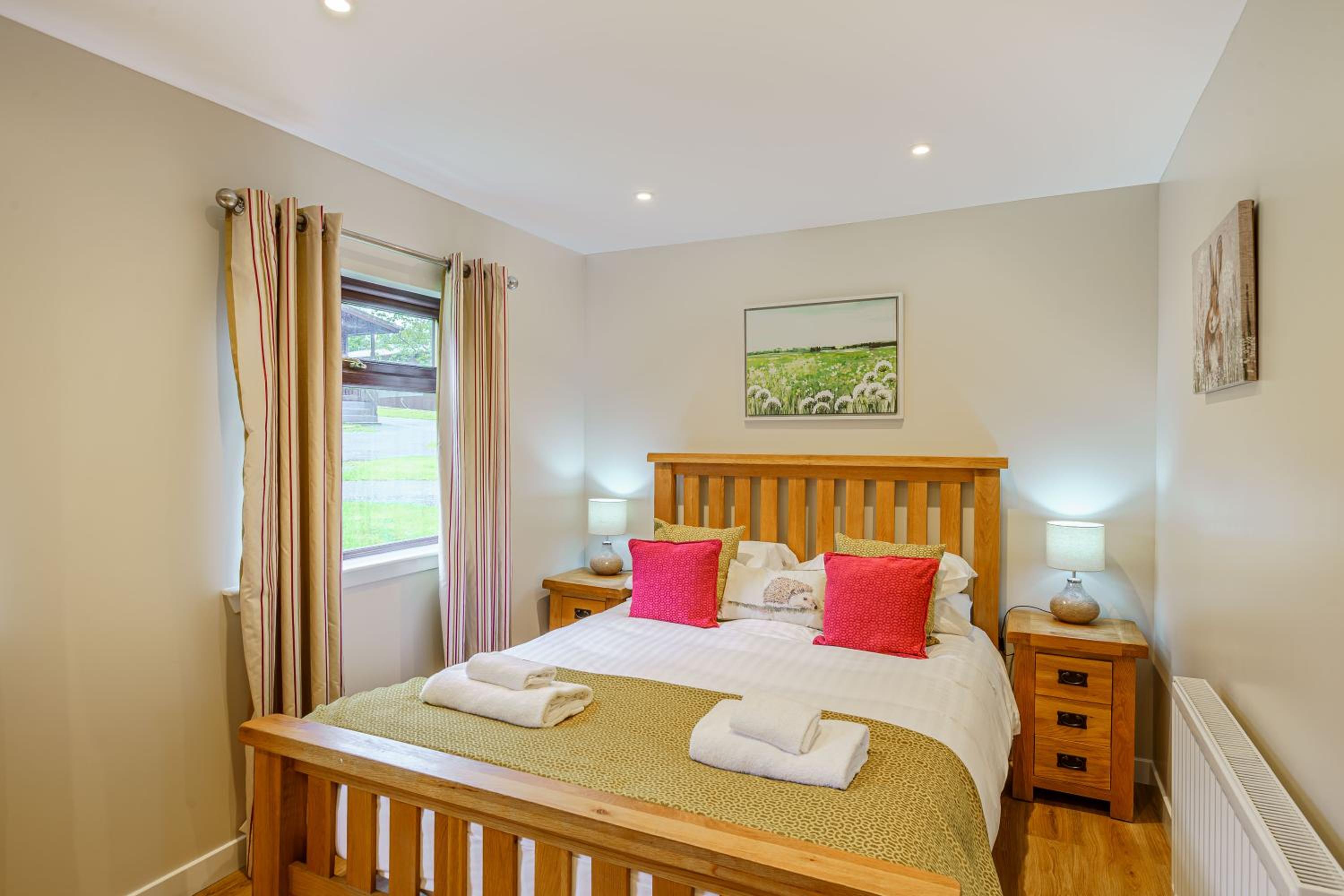 Bluebell Lodge 4 with Hot Tub