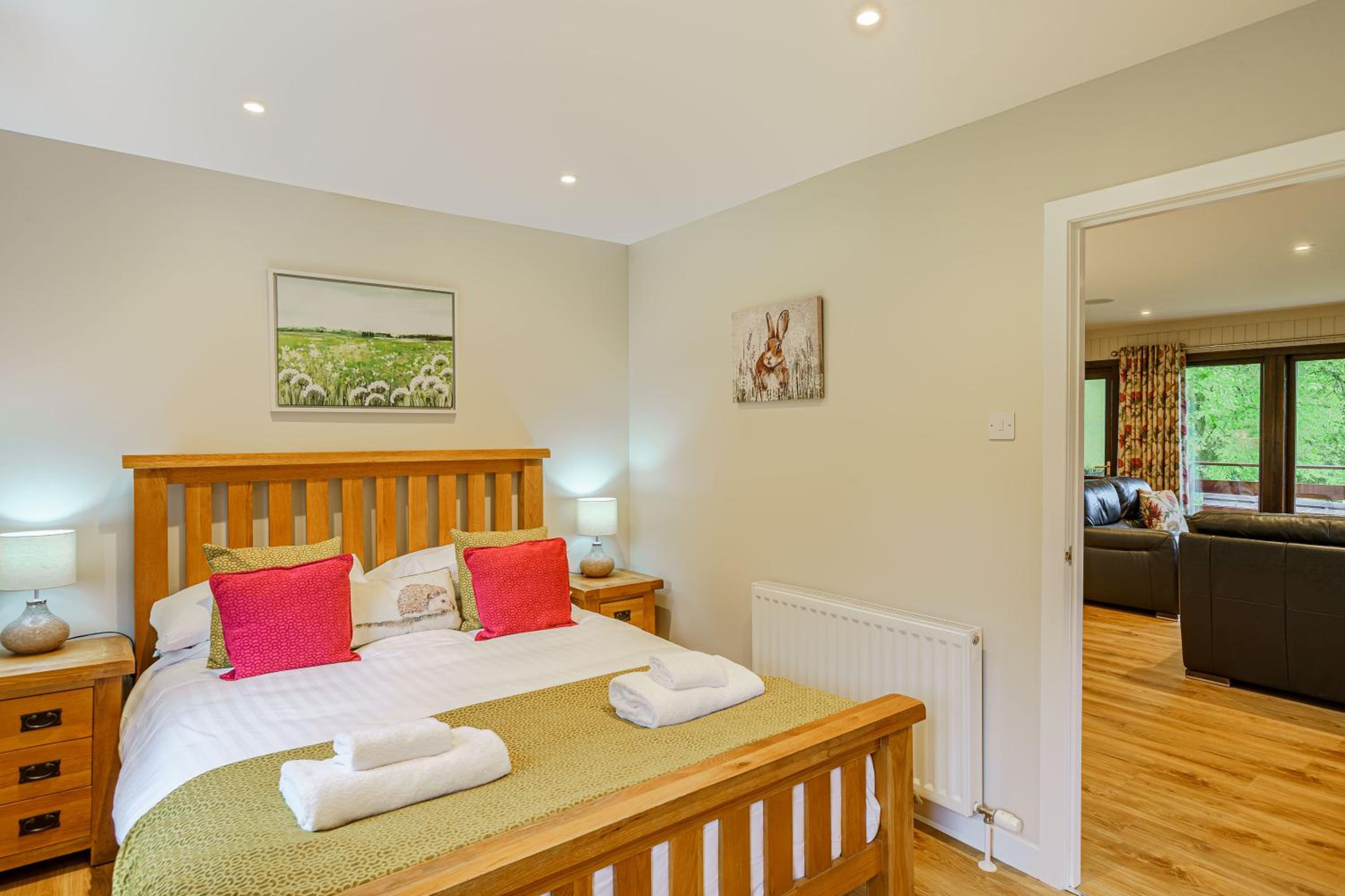 Bluebell Lodge 4 with Hot Tub