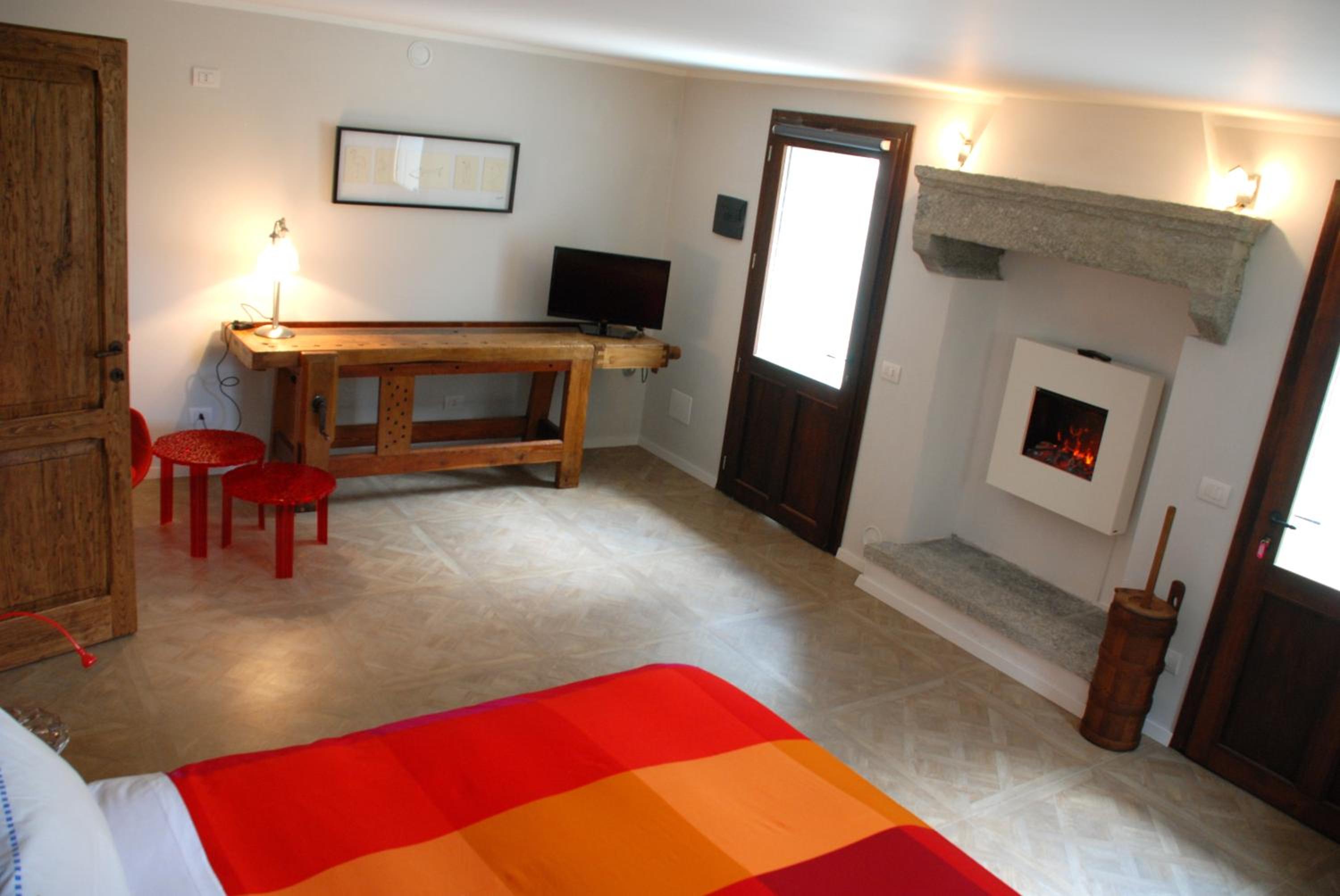 Photo 11
