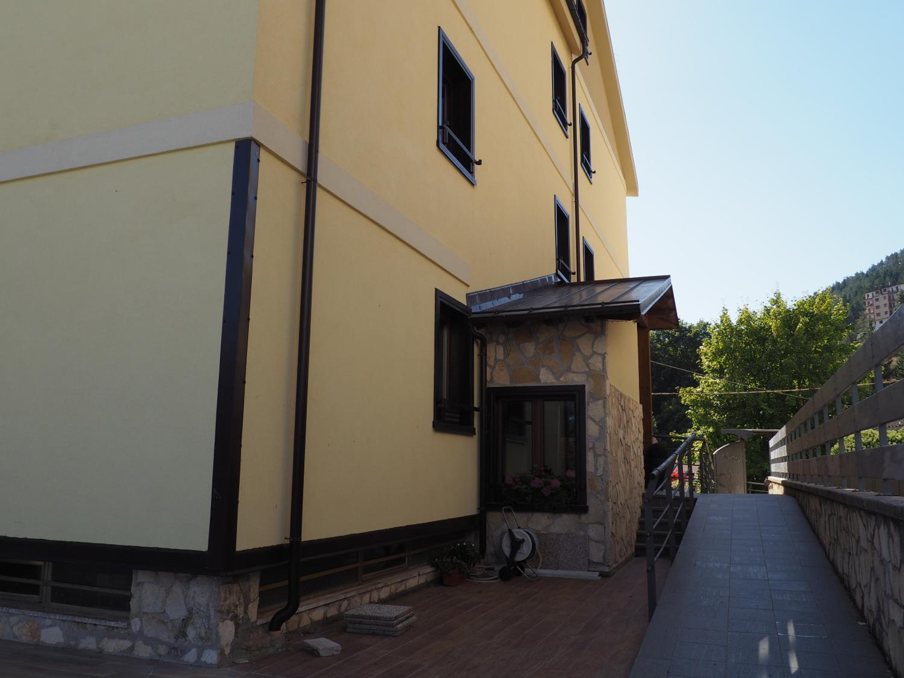 Photo 24