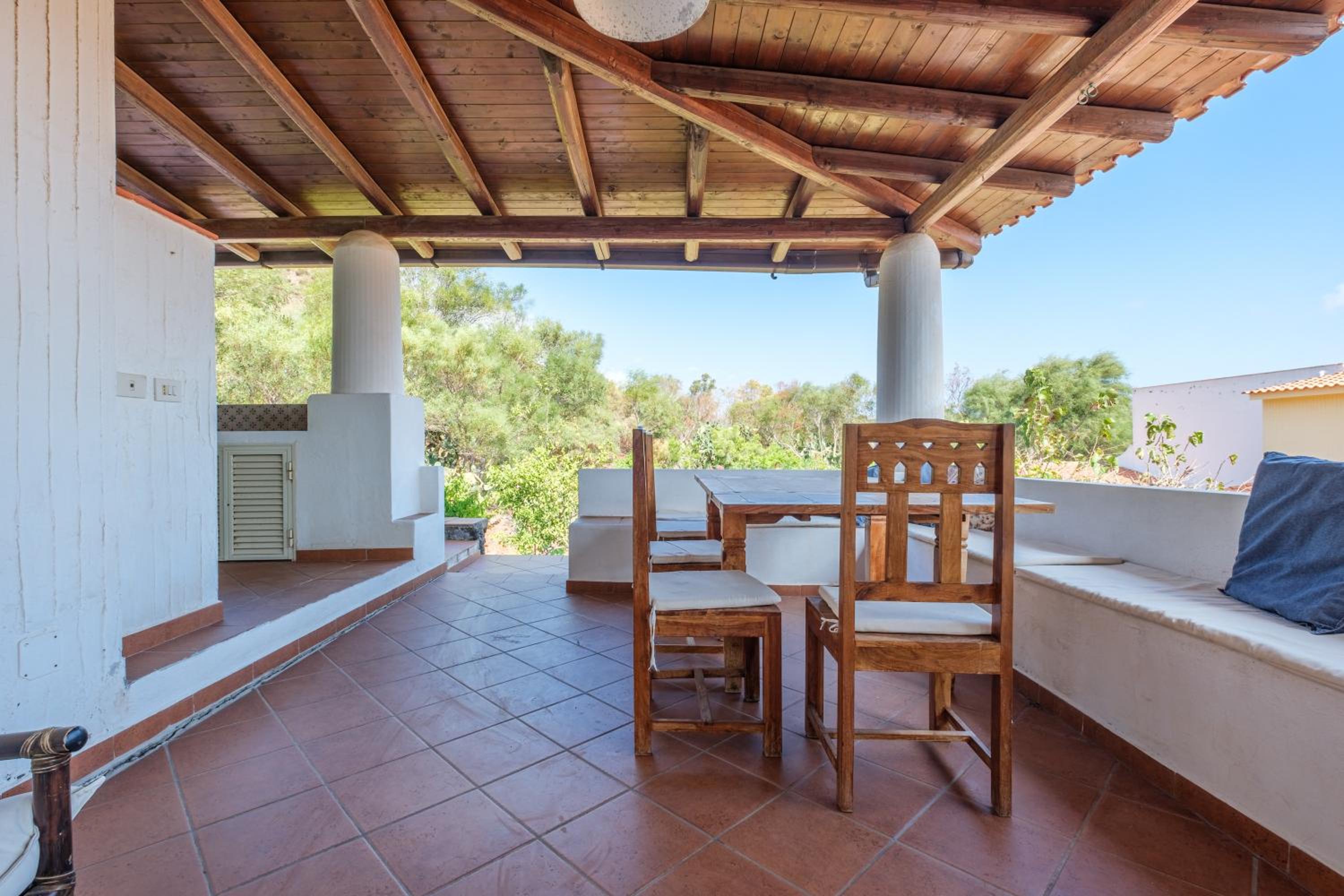 Vulcano Vacations - Jera suite vista mare 2 - Property Image 3