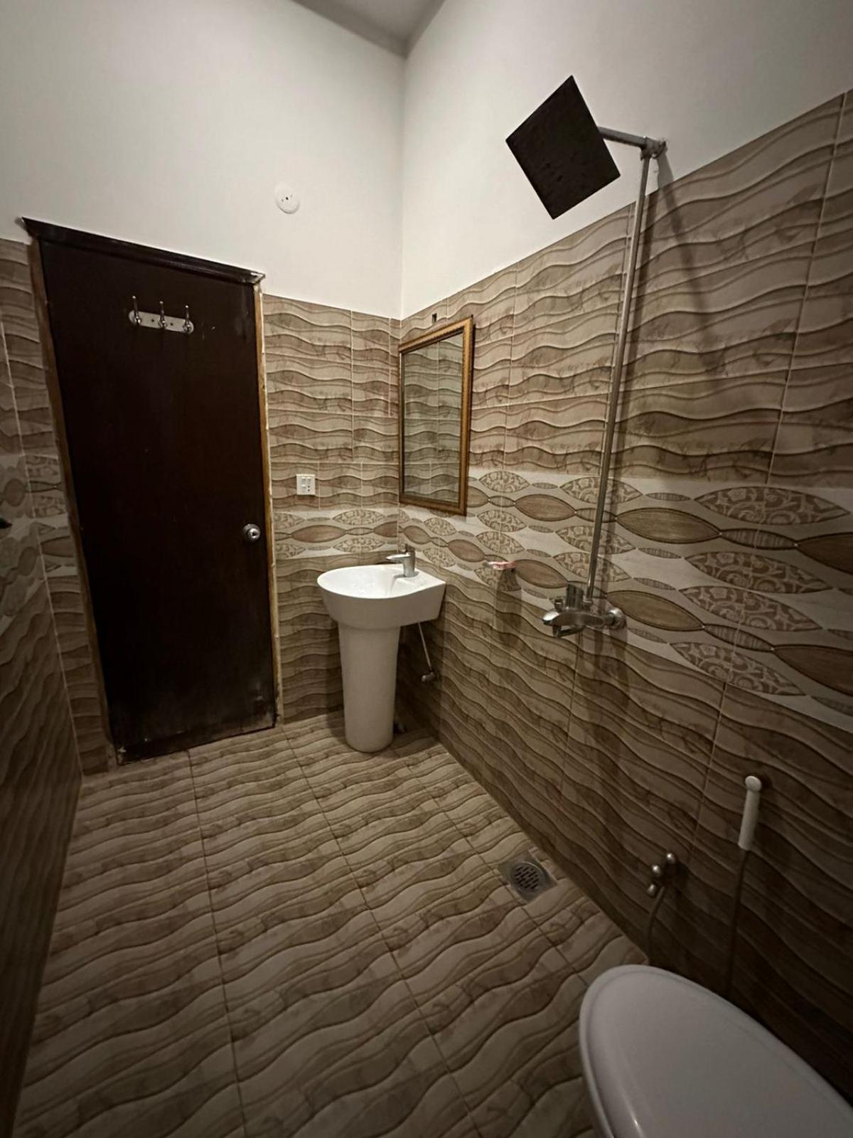Photo 33