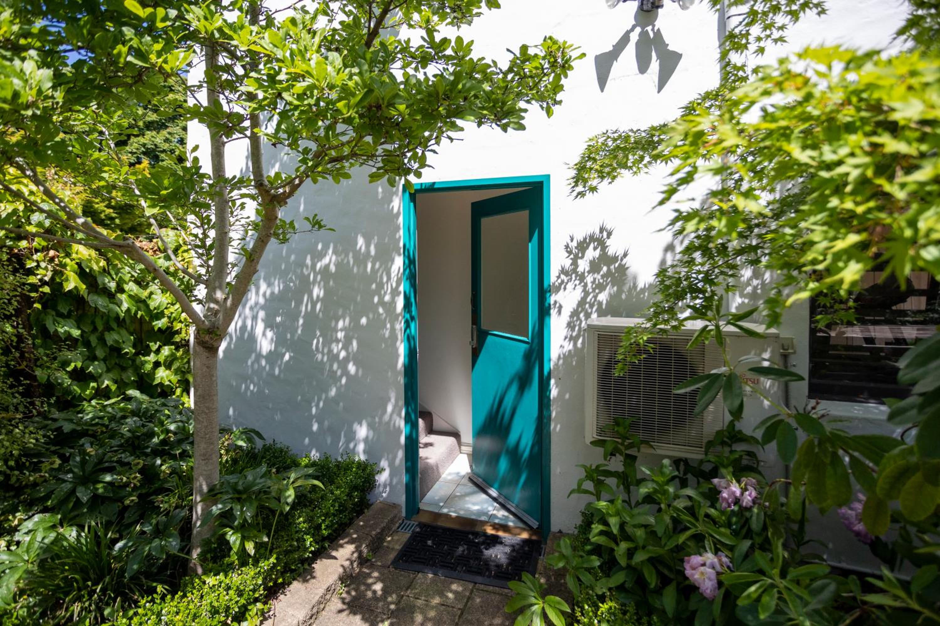 Byng Street Garden Loft