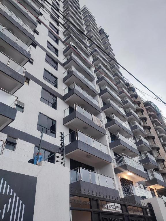 STAYREST Tours and Travel 3 bedroom Apartments in Kilimani Nairobi with rooftop pool view 2
