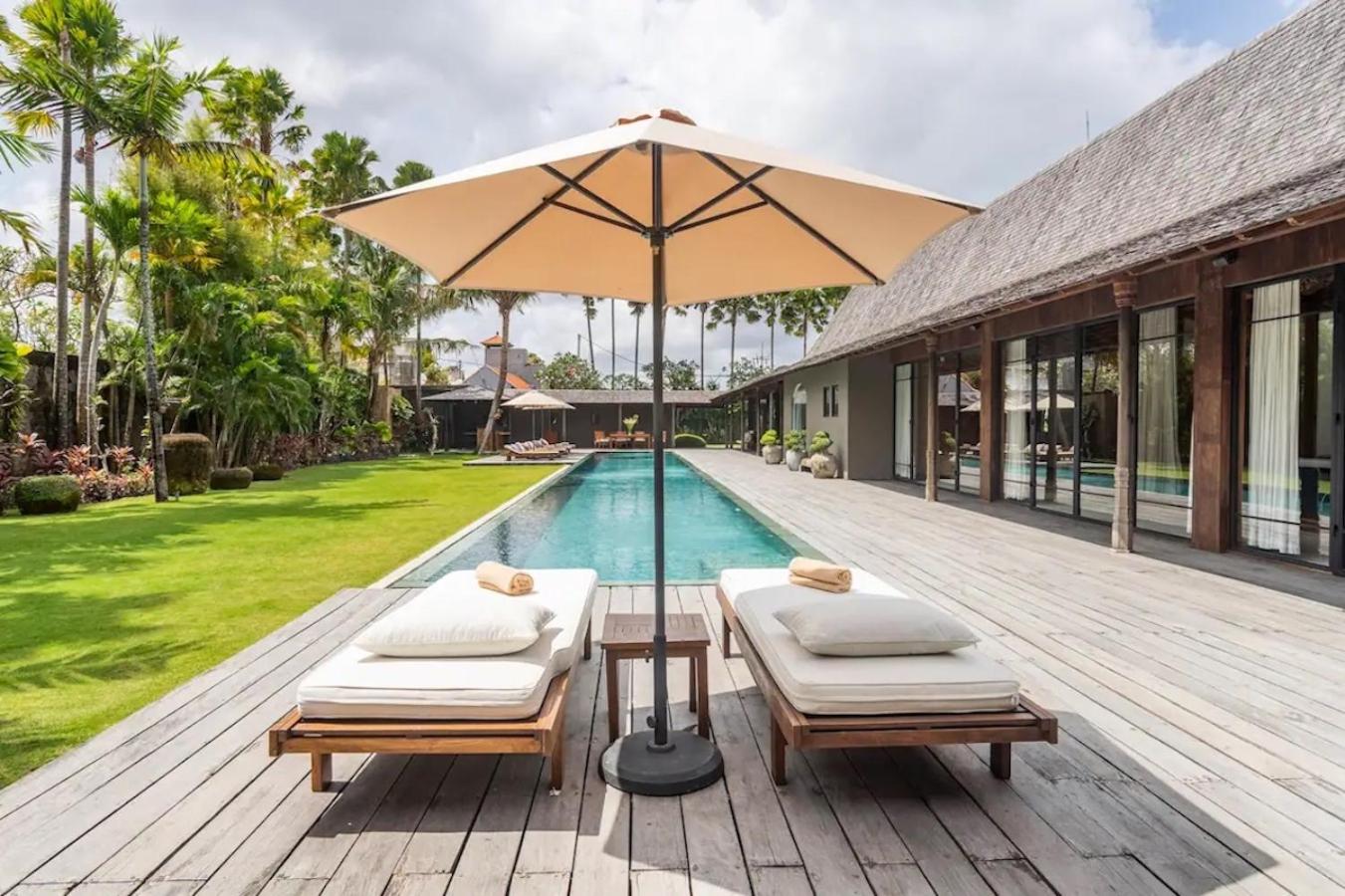 Spacious 5BR Villa with Pool, Perfect for Families & Groups view 2