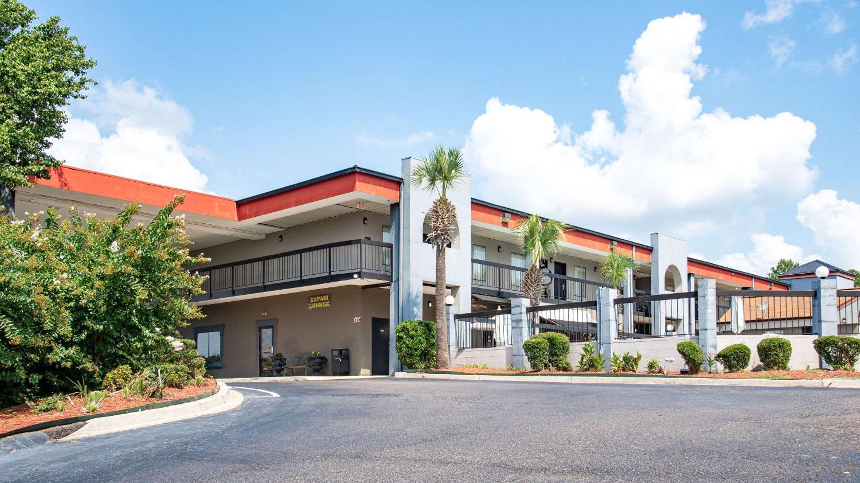 Quality Inn & Suites Aiken East view 2