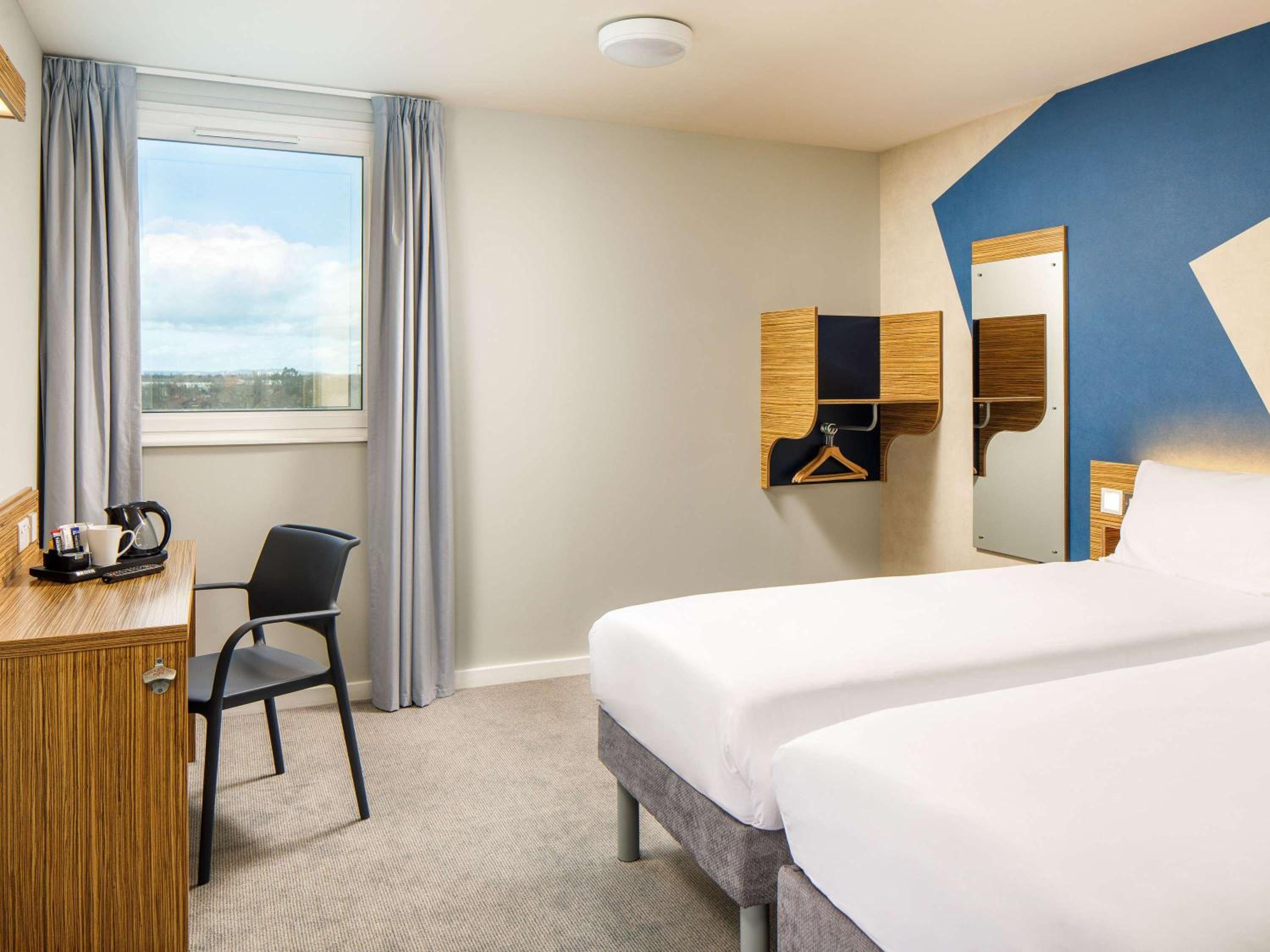 Hounslow Vacations - ibis budget London Heathrow Central - Property Image 10