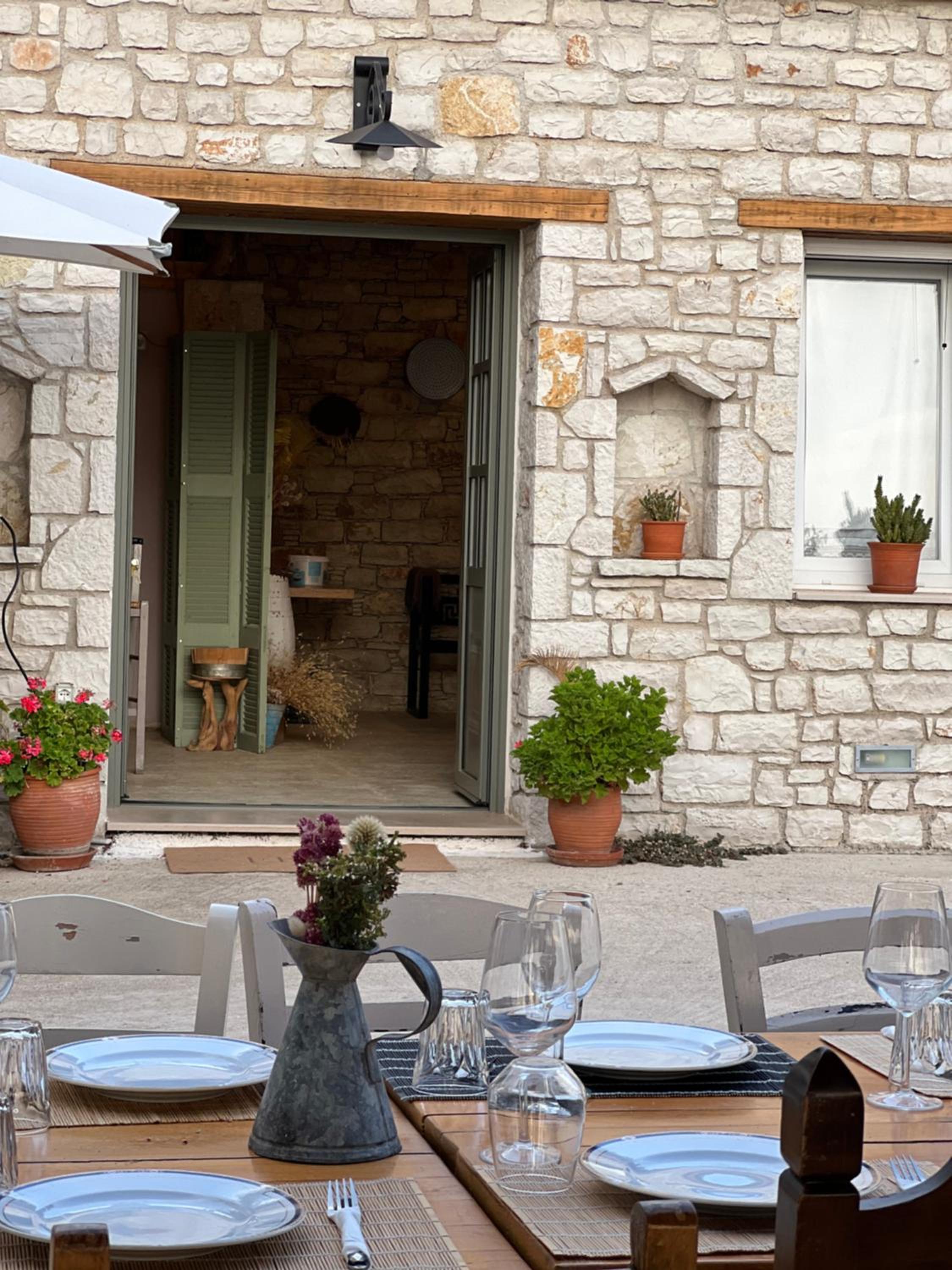 ELÉA Guesthouse himare