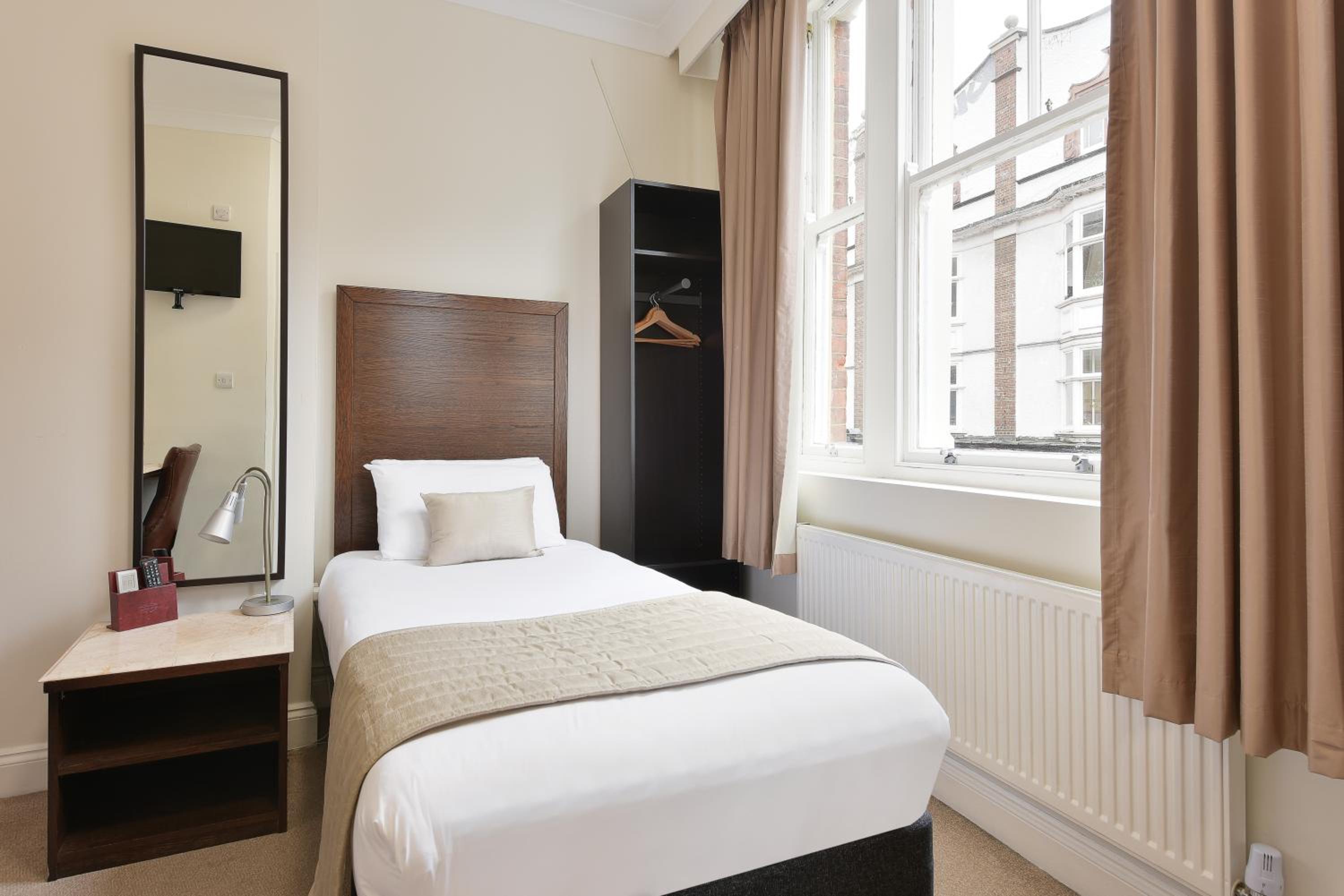 Oxford Vacations - The Bocardo Hotel - Property Image 33