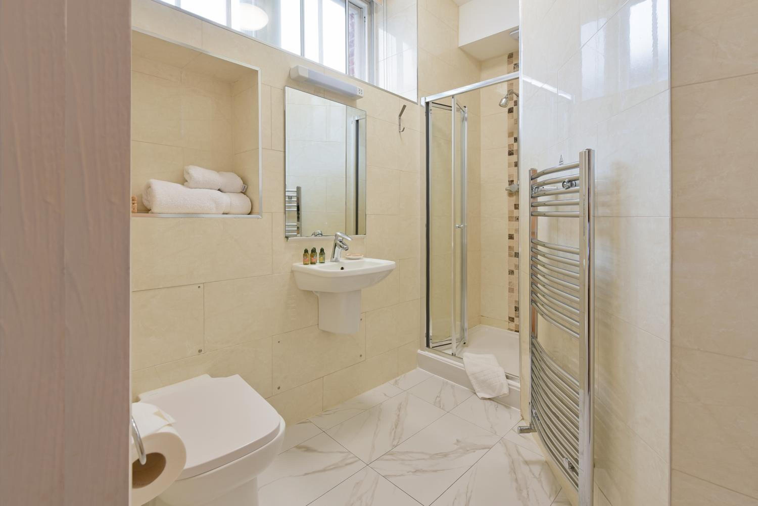 Oxford Vacations - The Bocardo Hotel - Property Image 25