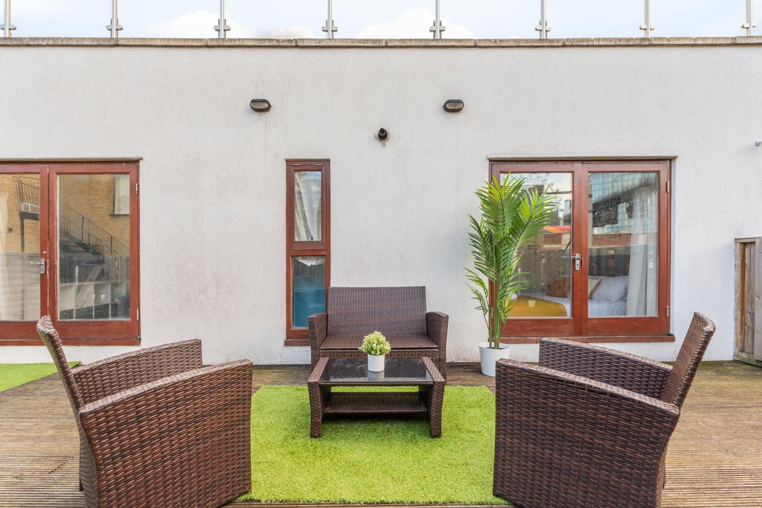 outdoor bbq area
