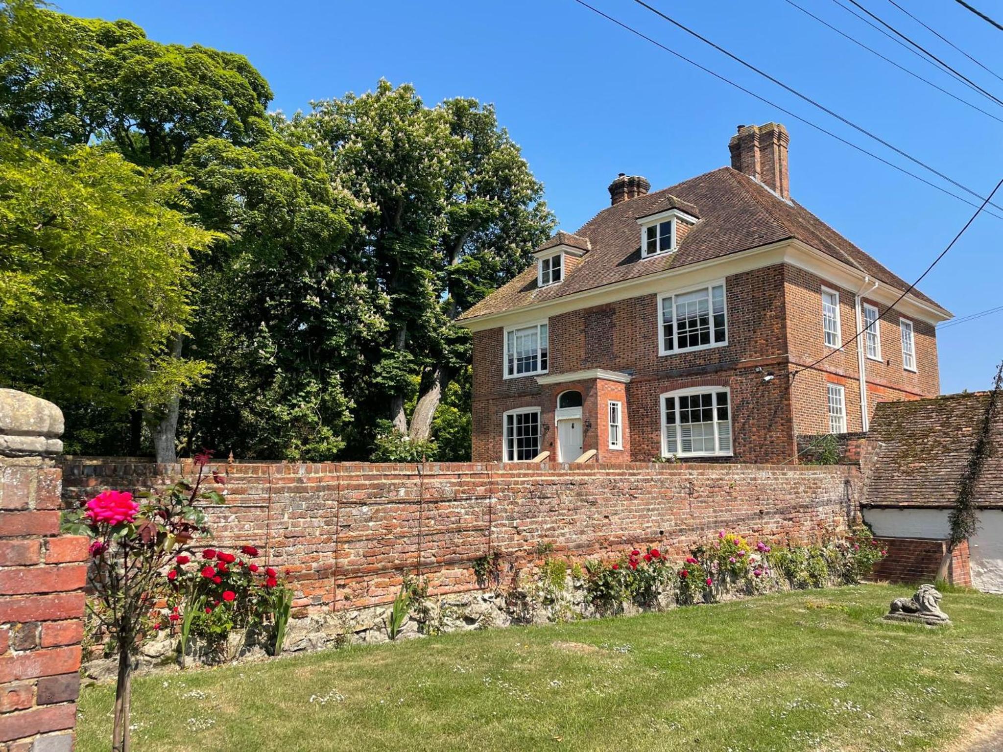 The Manor Pen