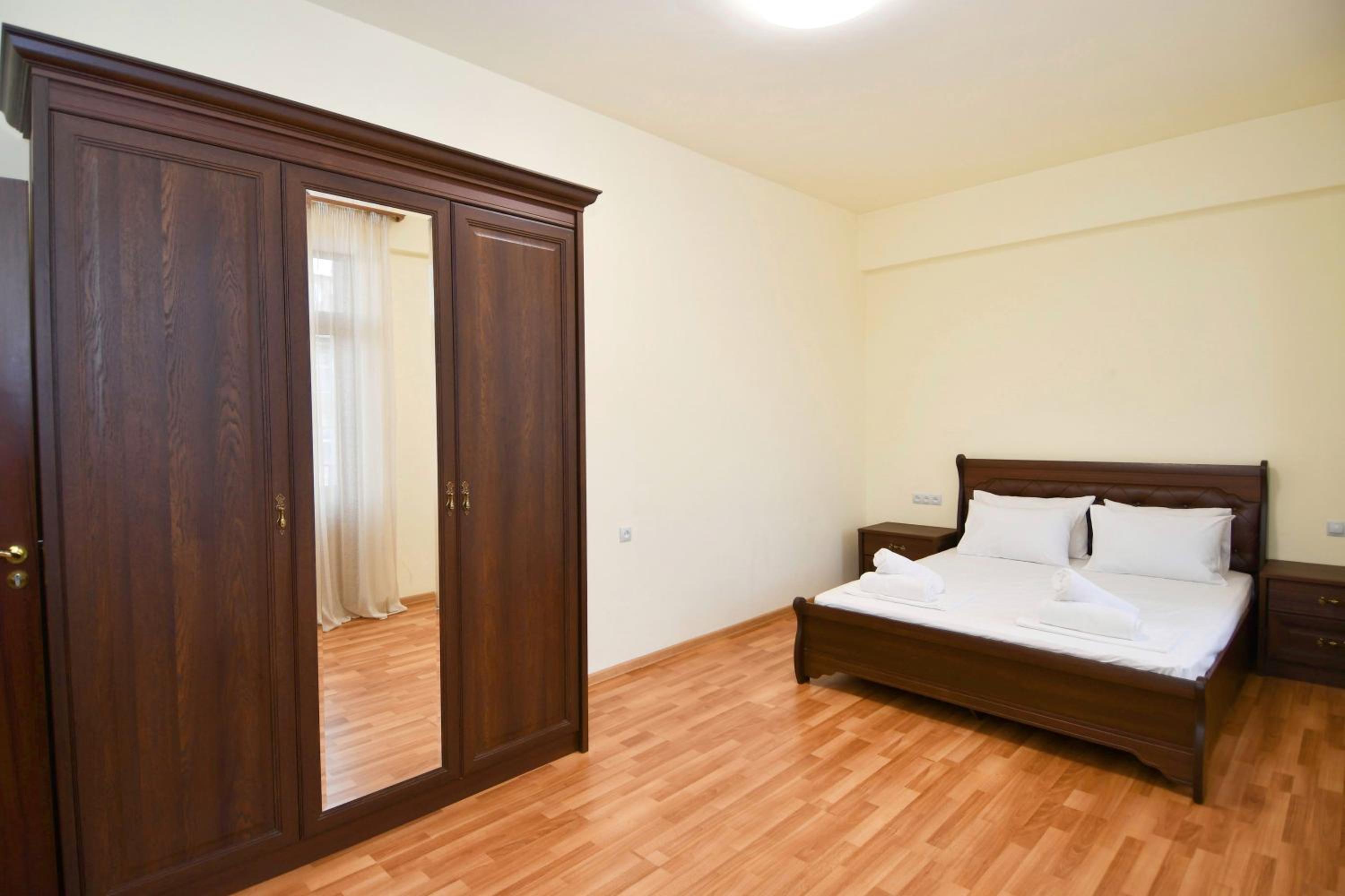 Cozy 2 Bedroom Apartment With The Best Location, Near The Opera, New Building