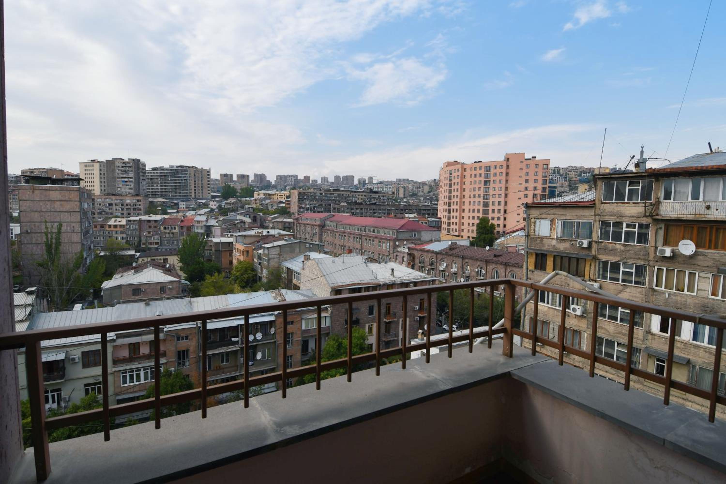 Cozy 2 Bedroom Apartment With The Best Location, Near The Opera, New Building