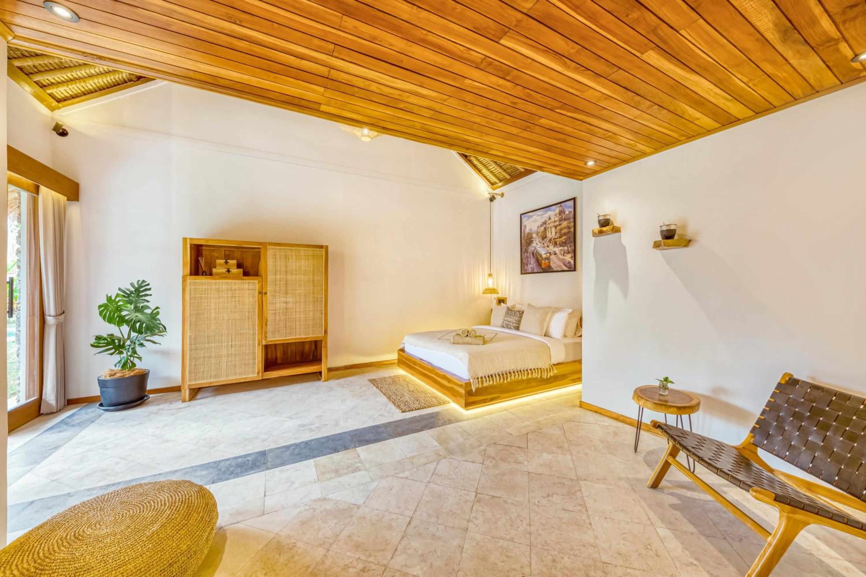 Villa Tango - New Luxurious 7BDR Prime Location view 3