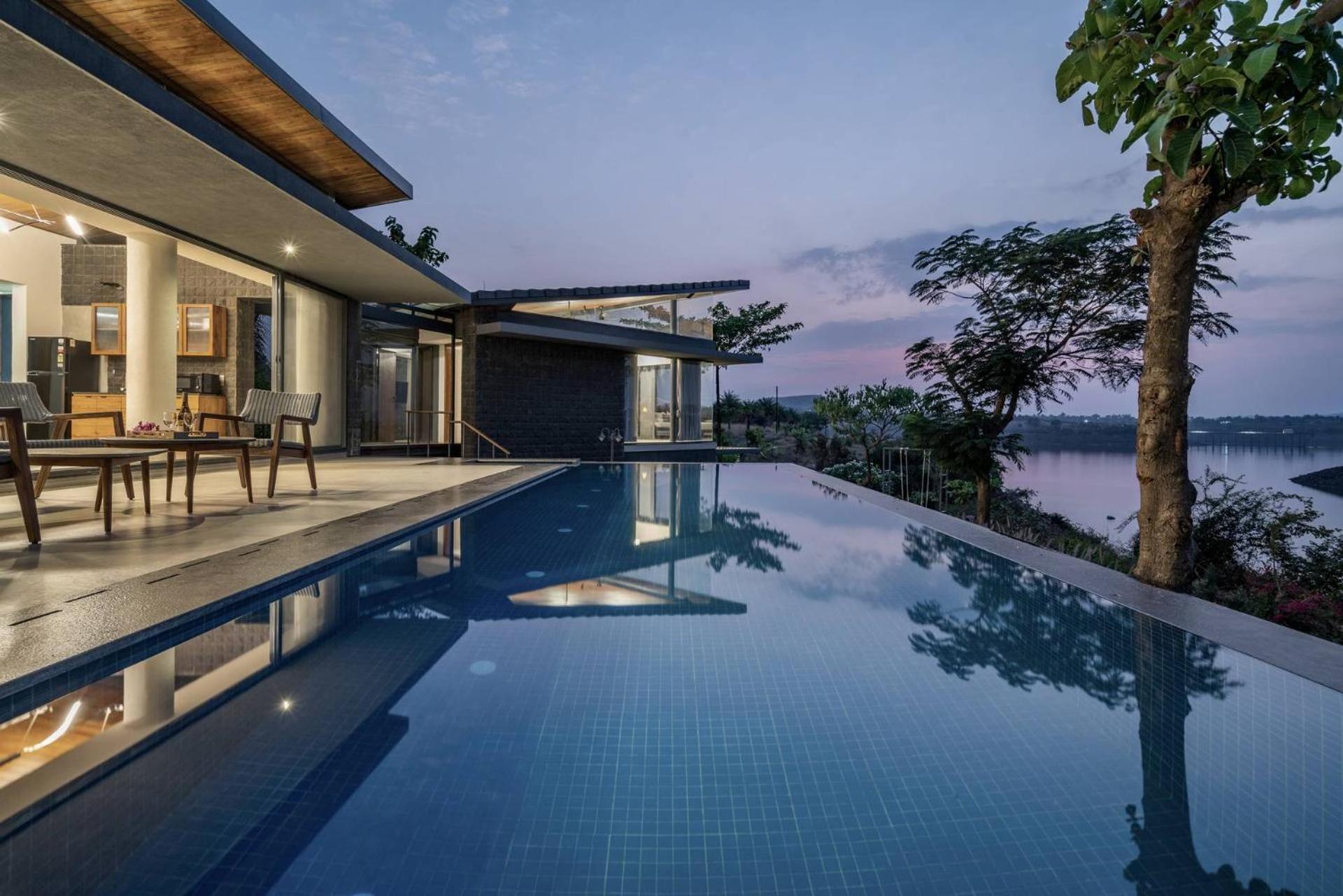 Redhomex Lake Gazing Villa view 2