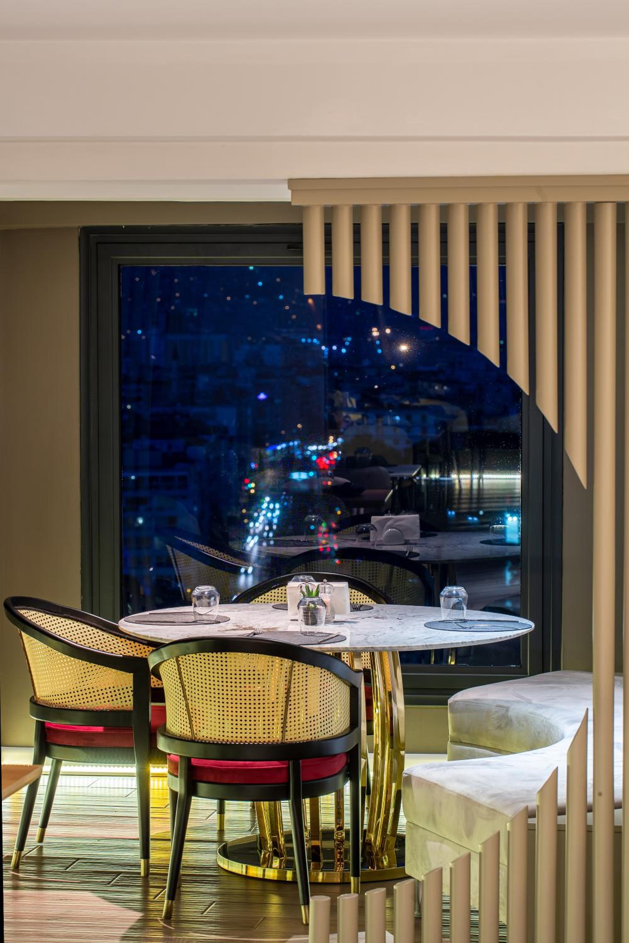 DoubleTree by Hilton Izmir - Alsancak - Image 139