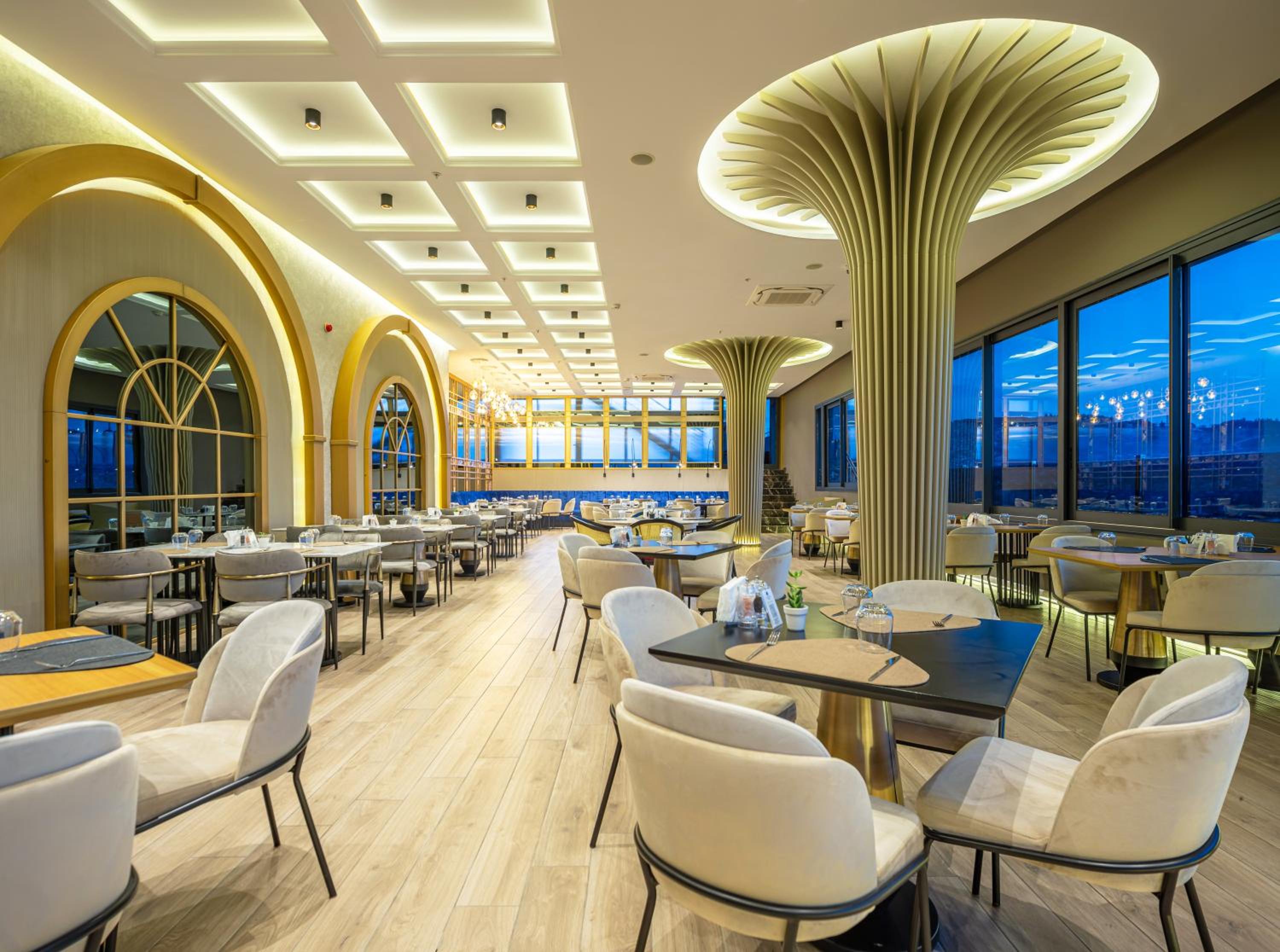 DoubleTree by Hilton Izmir - Alsancak - Image 59