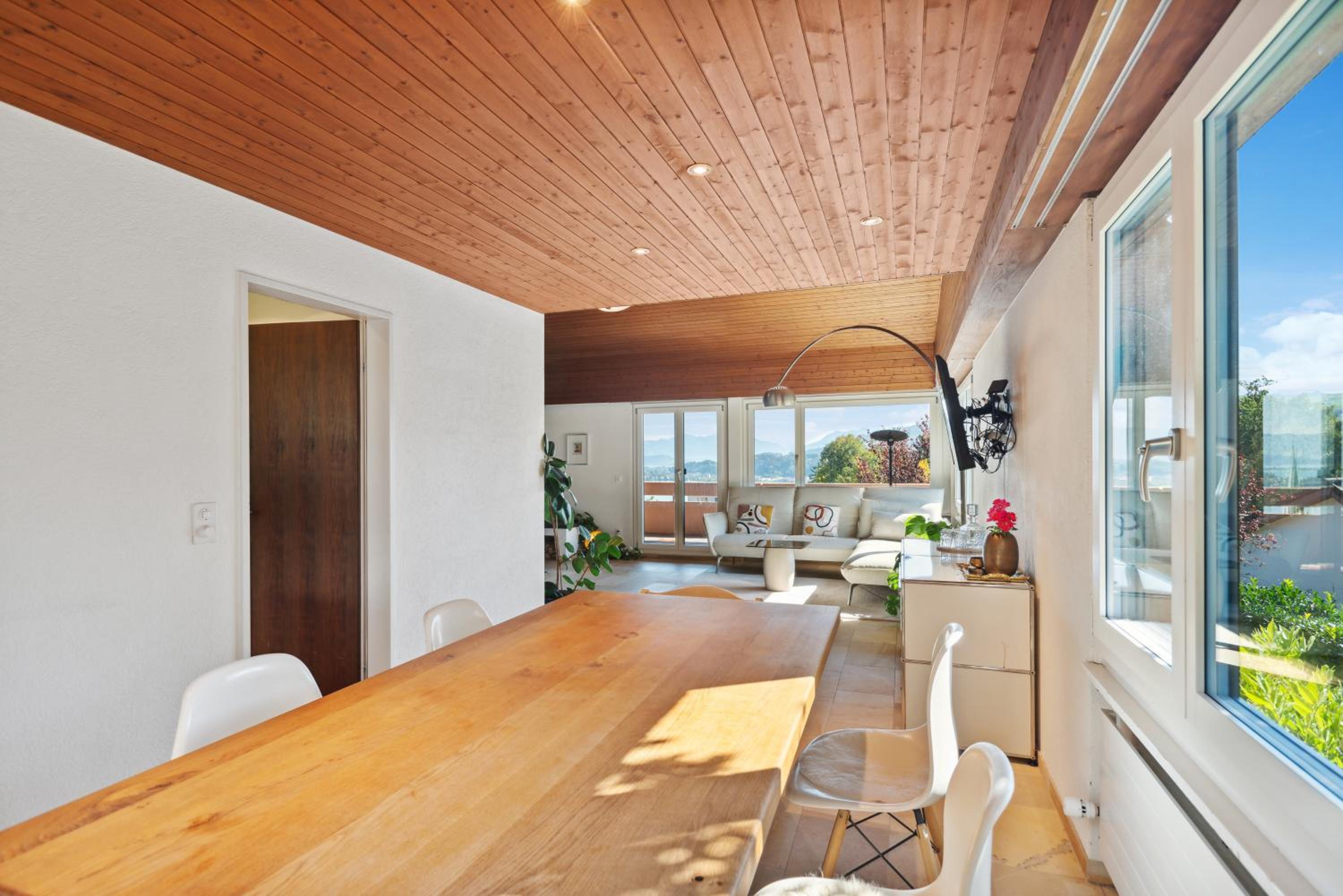 Luxus Loft am Zürichsee I Seesicht I Garten I Arbeitsplatz