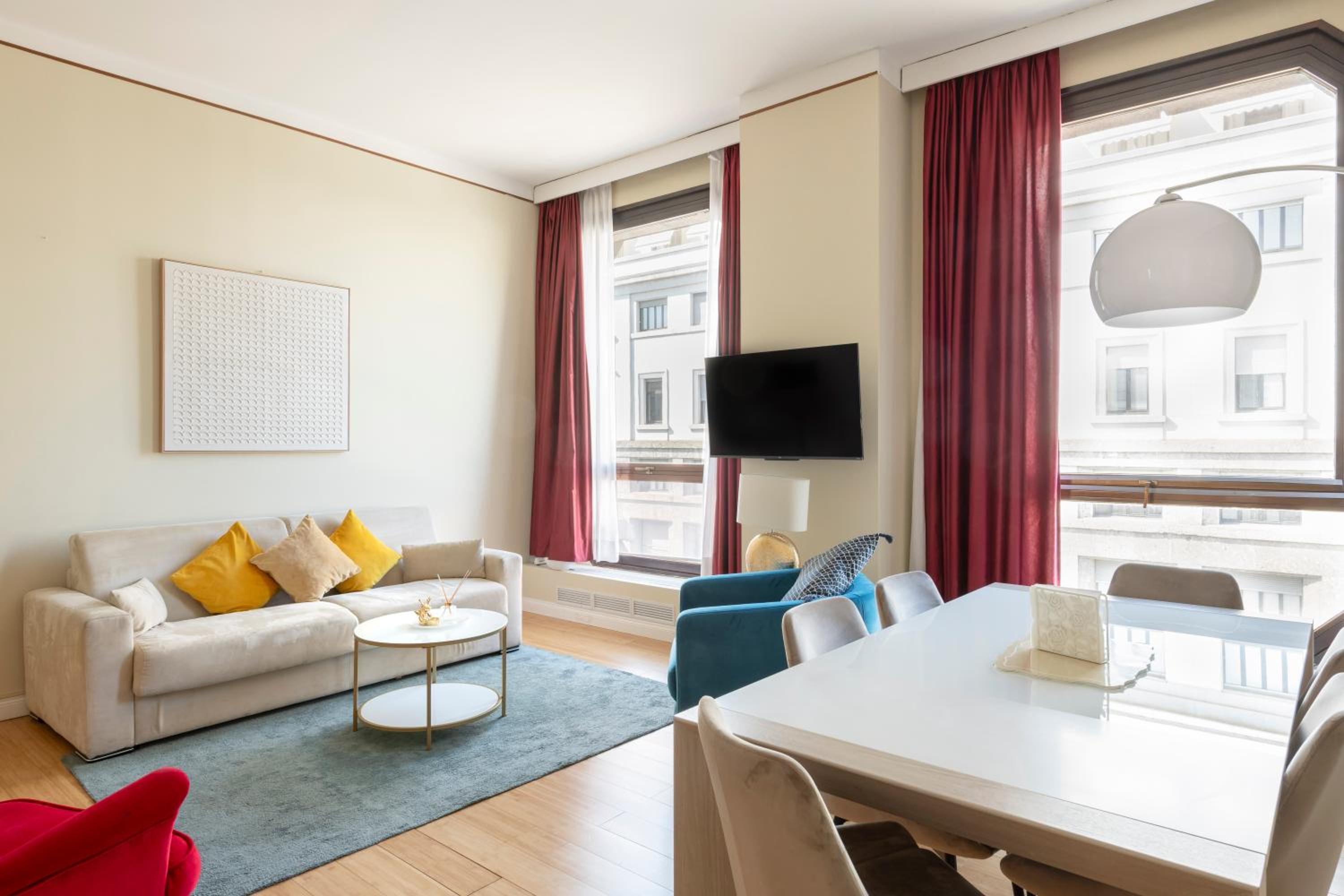 Heart Milan Apartments Duomo District