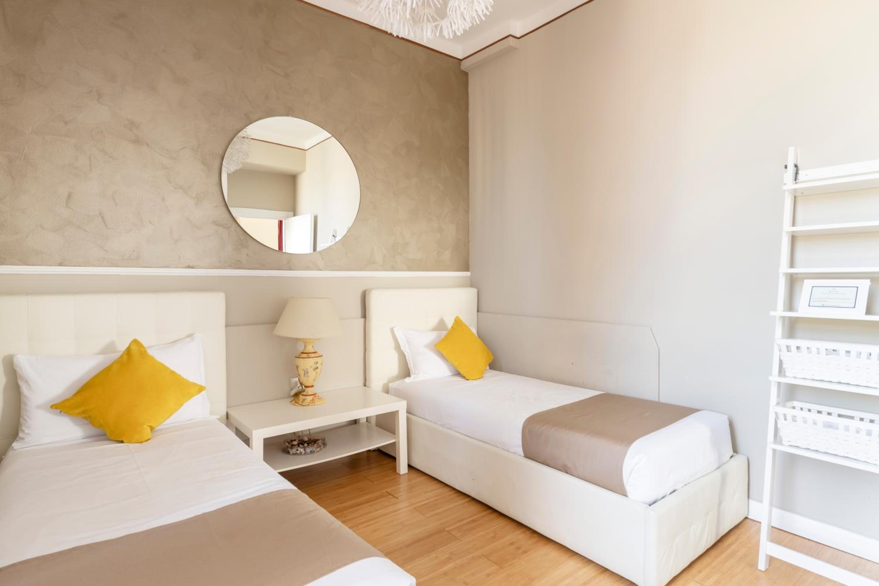 Heart Milan Apartments Duomo District