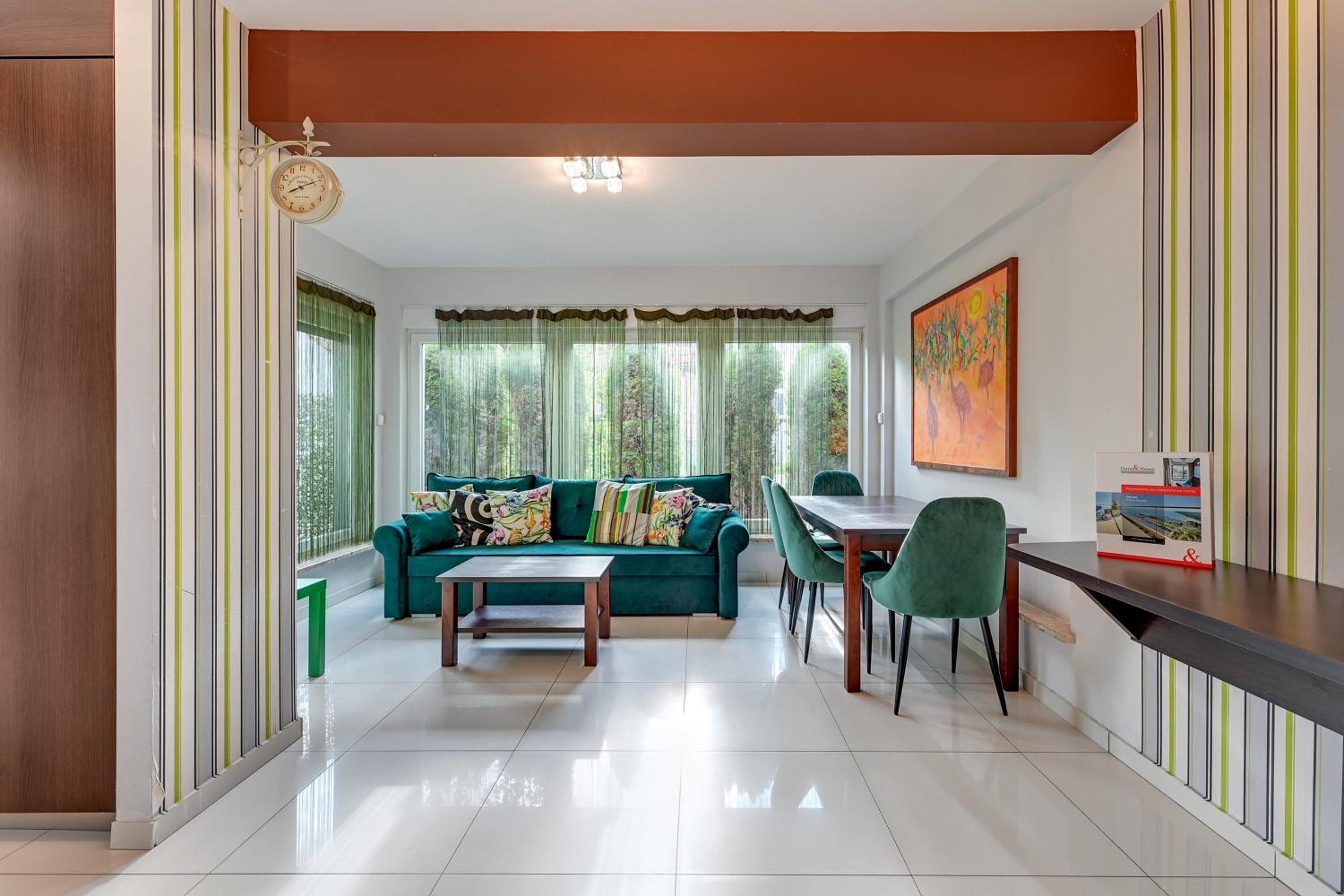 Sunrise apartments close to the beach & by Noclegi Renters