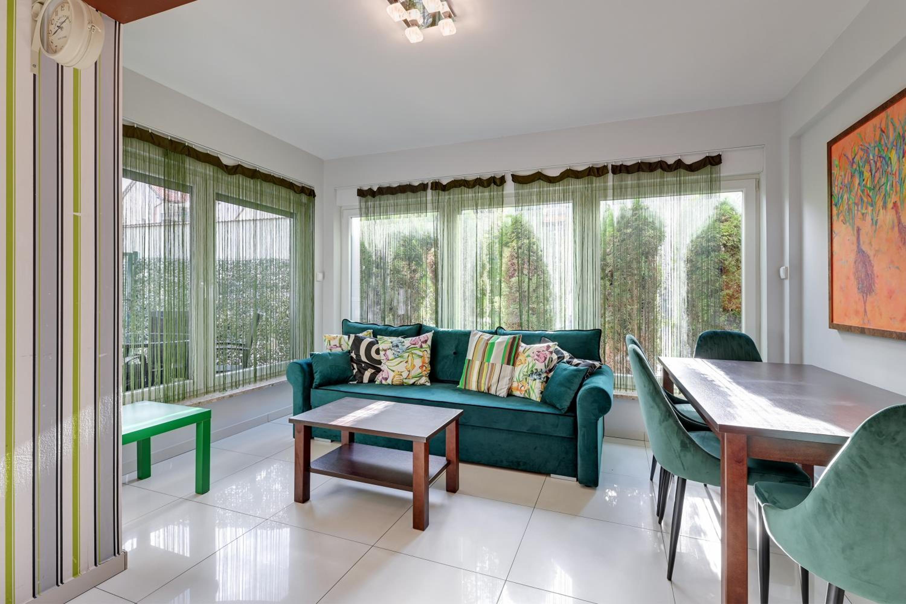 Sunrise apartments close to the beach & by Noclegi Renters